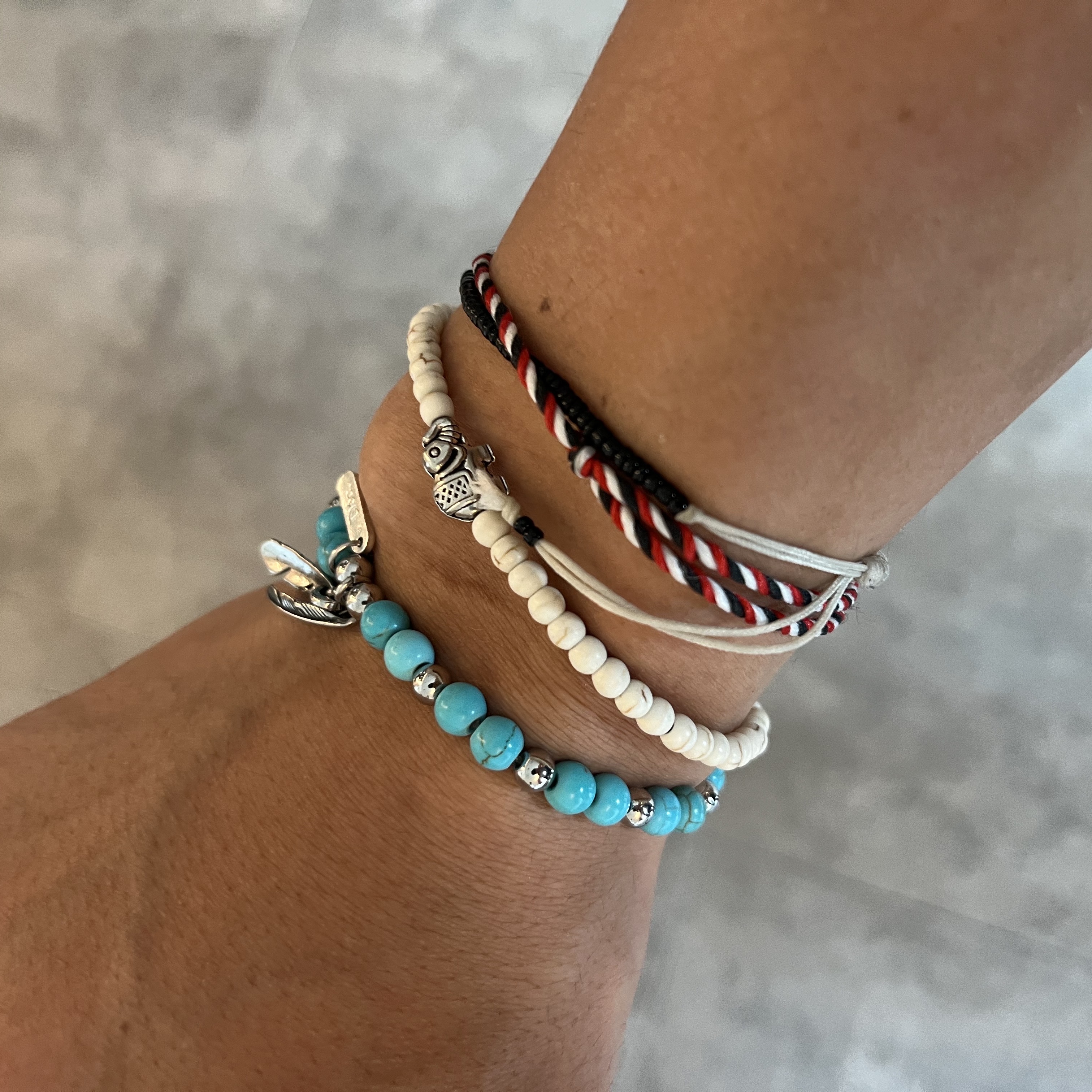 December Ten Turquoise Beads Bracelet 착용 스타일