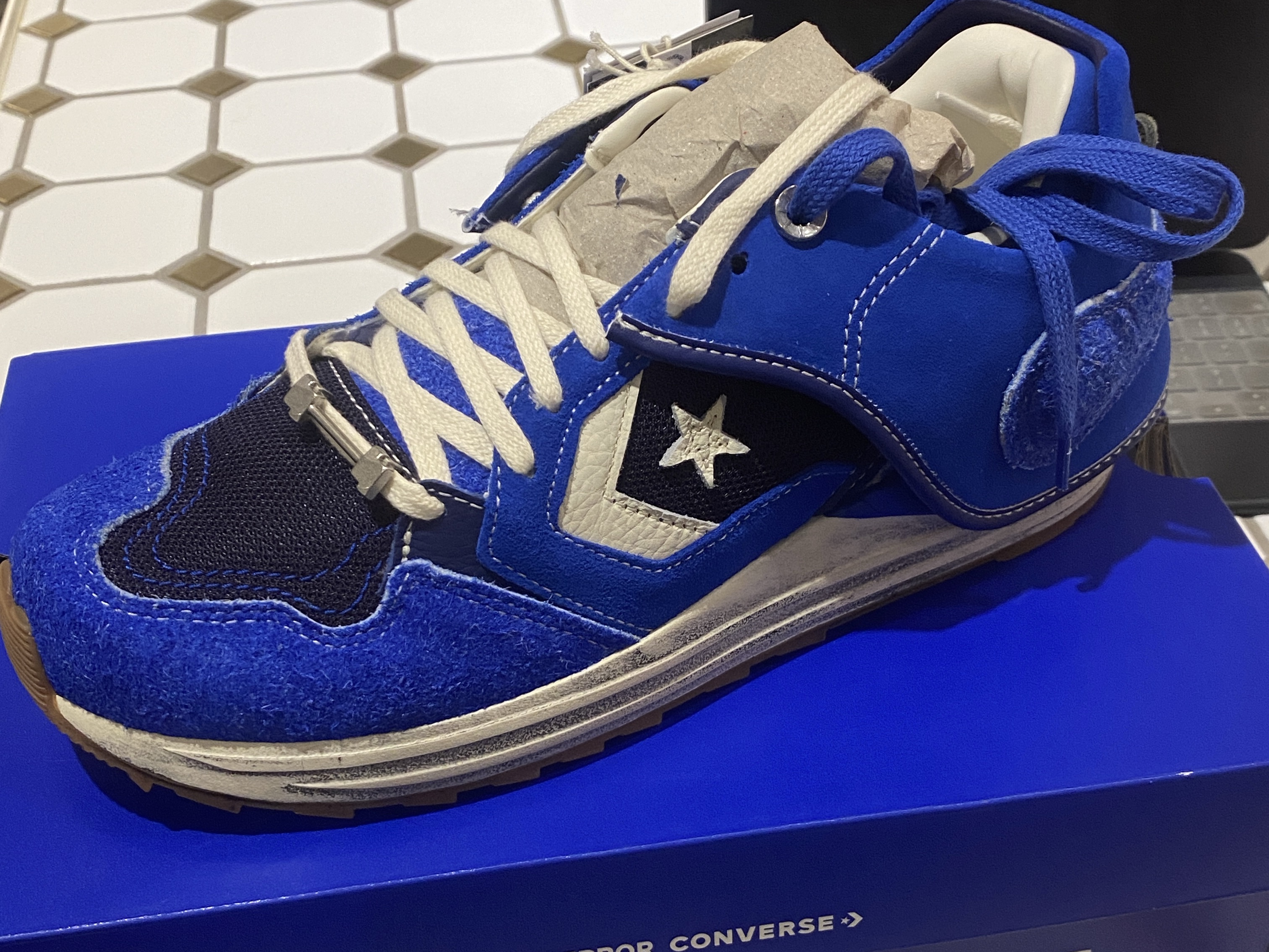 Converse x Ader Error Wave Trainer Blue 착용 스타일 - 2