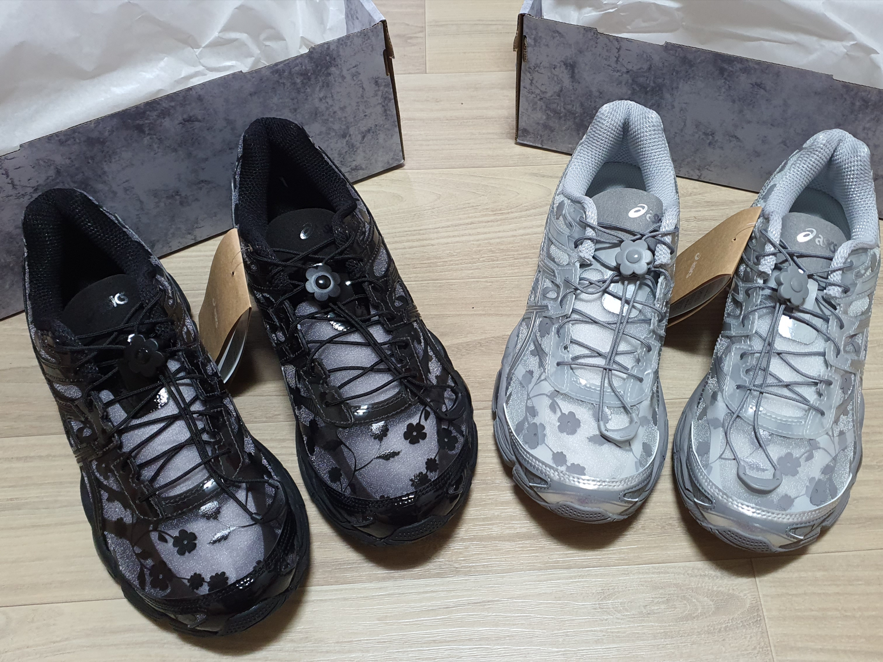Asics x Cecilie Bahnsen Gel-Cumulus 16 Black, Asics x Cecilie Bahnsen Gel-Cumulus 16 Gray 착용 스타일