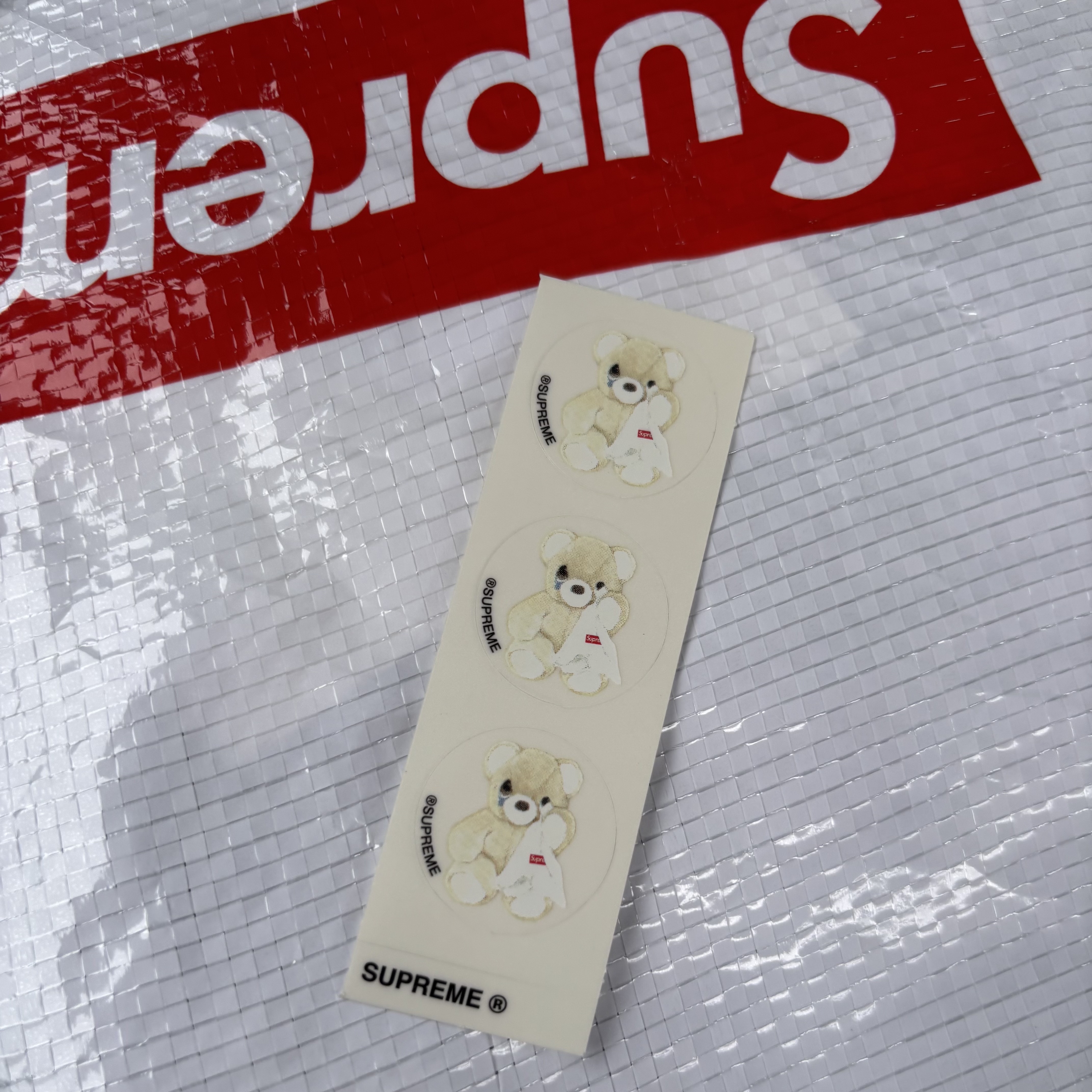 Supreme Bear T-Shirt Black - 25SS 착용 스타일