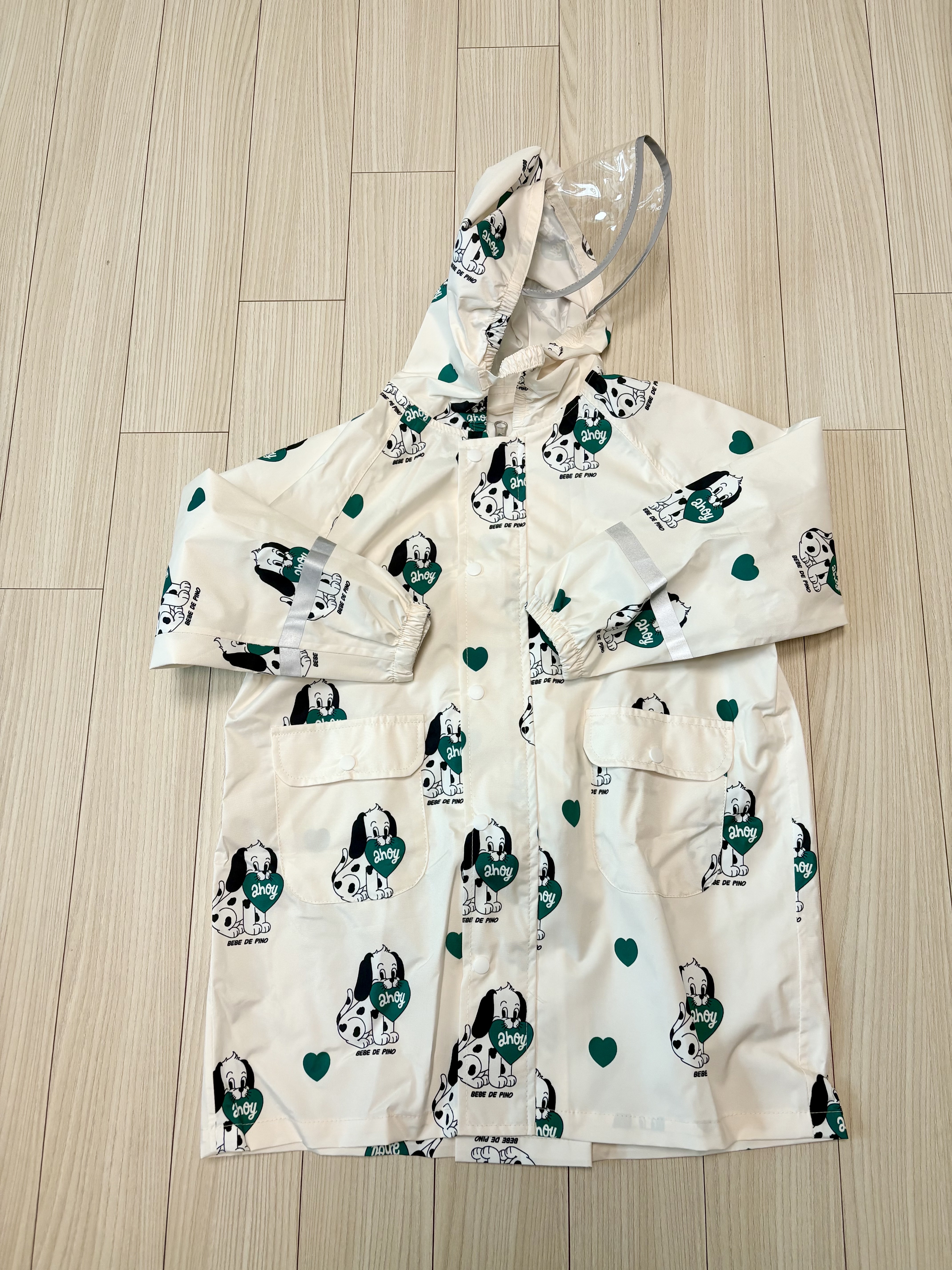 Starbucks x Bebe De Pino Raincoat M White 착용 스타일 - 1