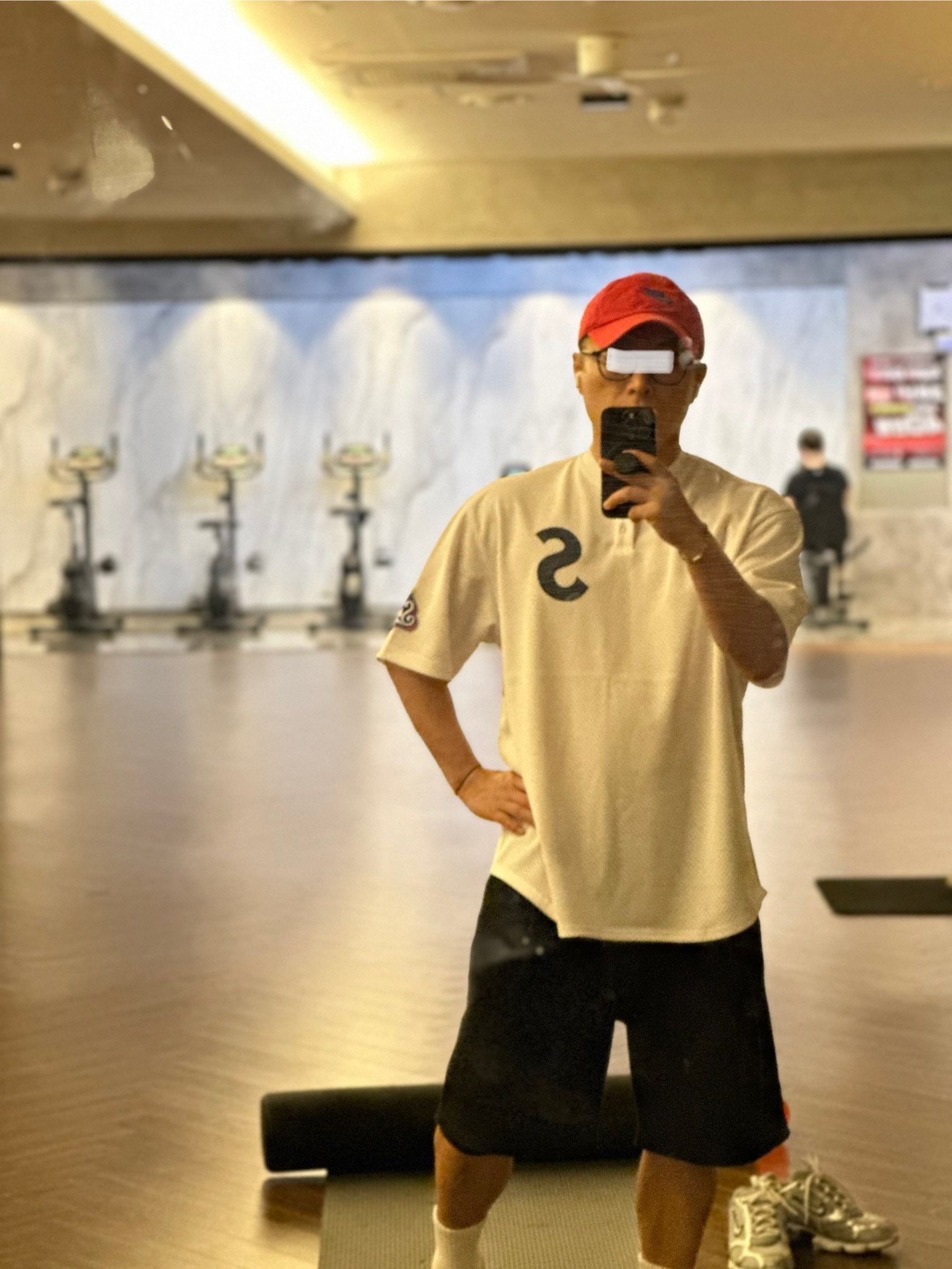 Supreme S Logo Baseball Henley White - 25SS 착용 스타일