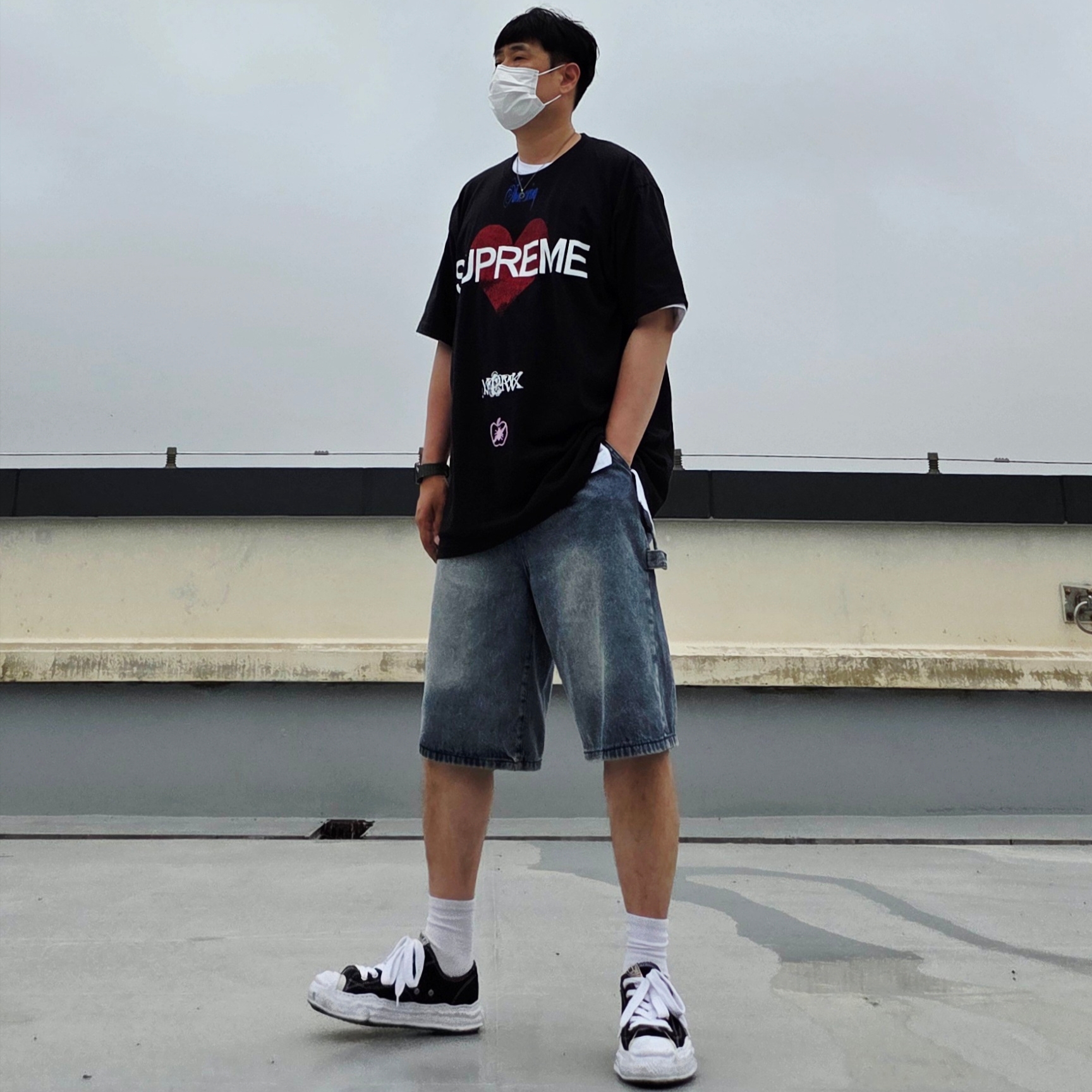 Supreme Announcing T-Shirt Black - 25SS, Gucci Interlocking G Pendant Necklace Silver 착용 스타일 - 2