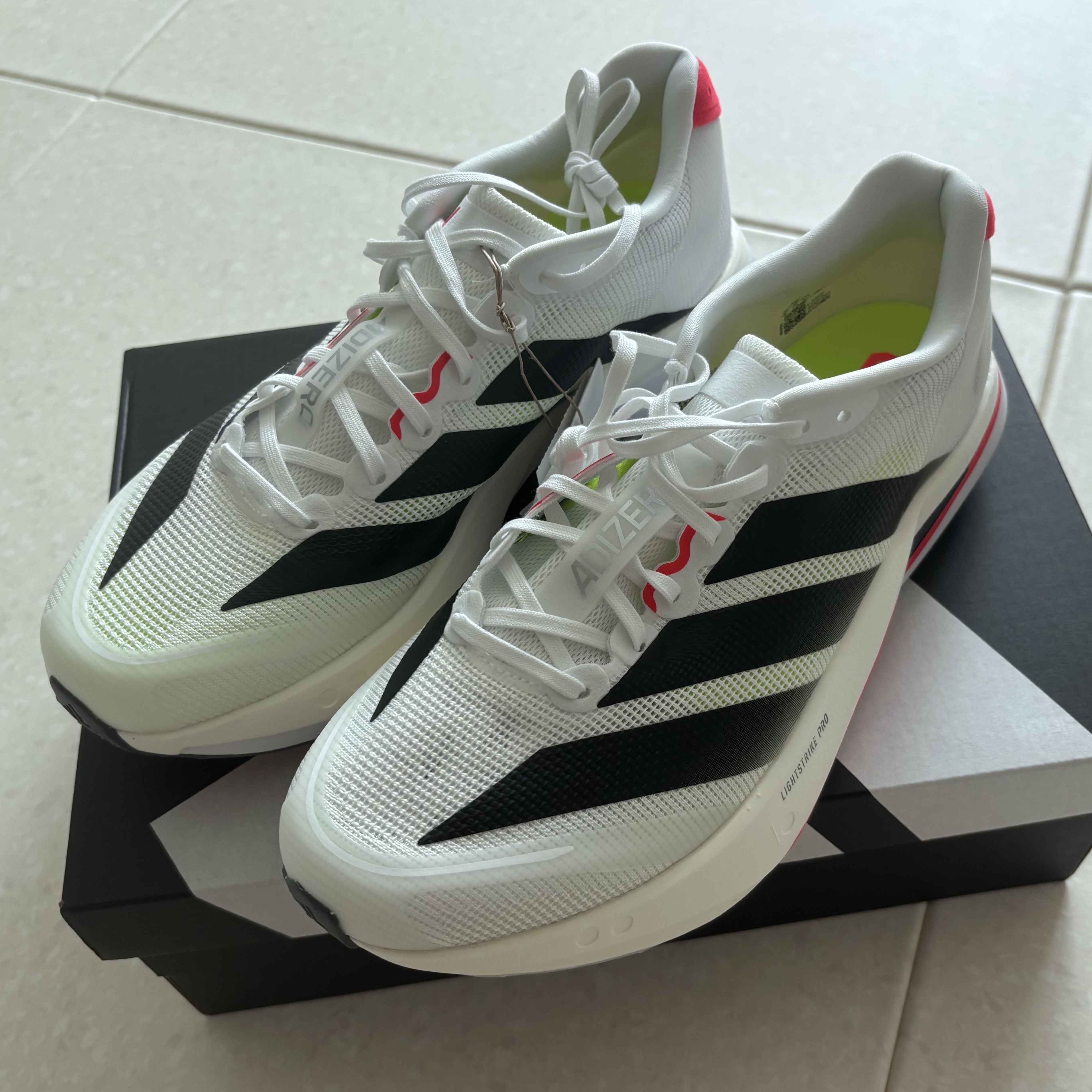 Adidas Adizero Boston 13 Cloud White Core Black 착용 스타일