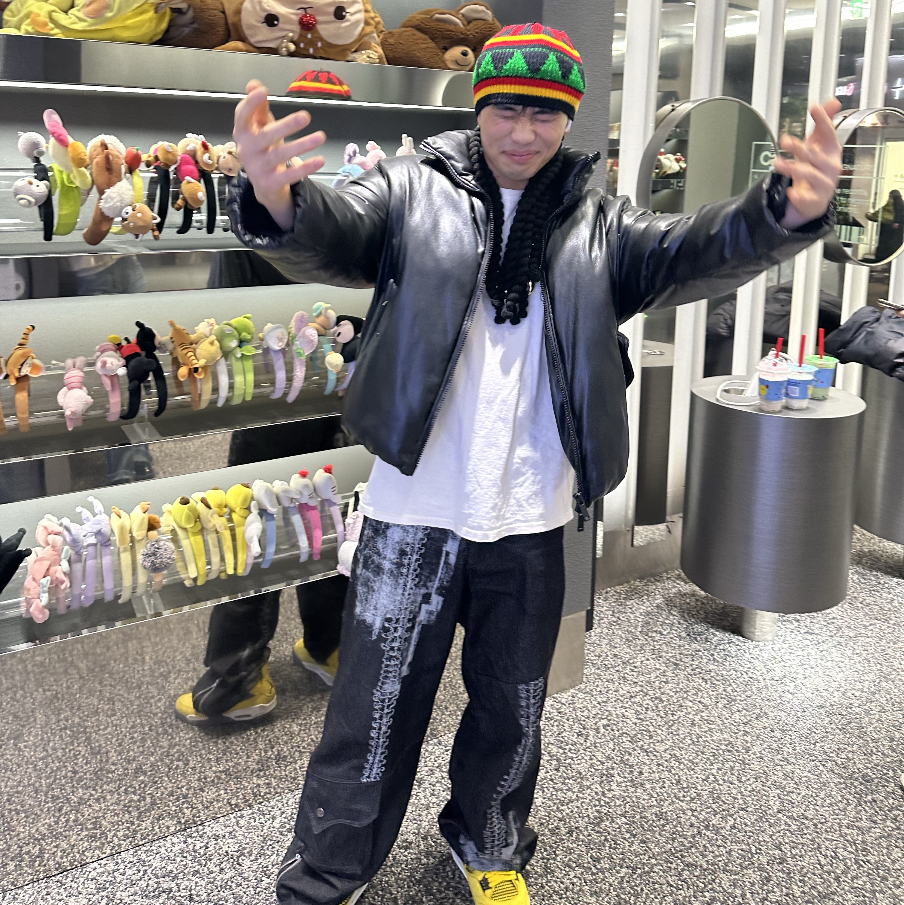 Jordan 4 Retro Tour Yellow 착용 스타일