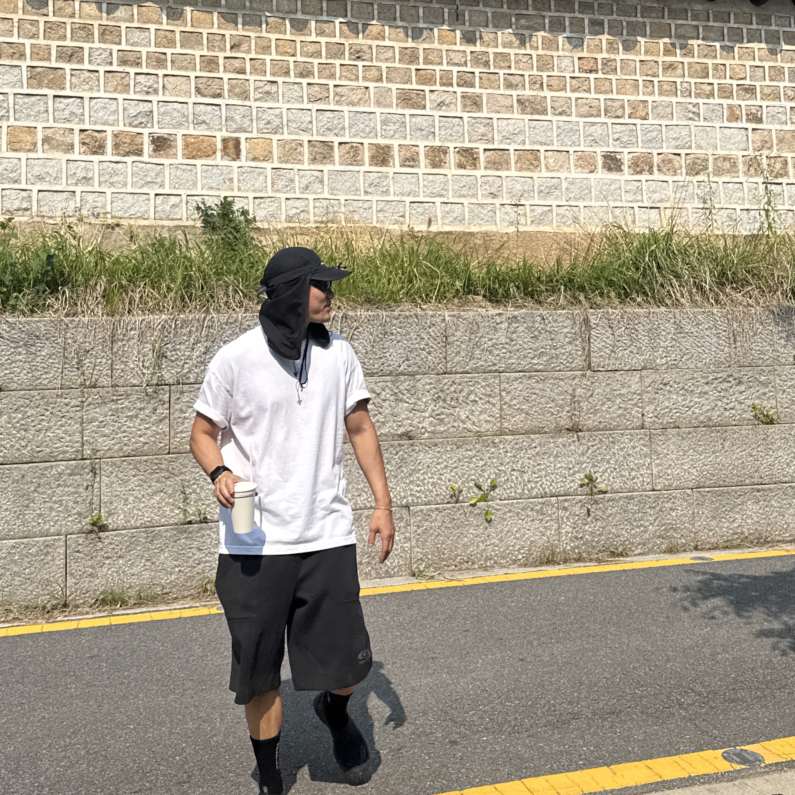 Salomon Current Sun Block Cap Black 착용 스타일 - 1