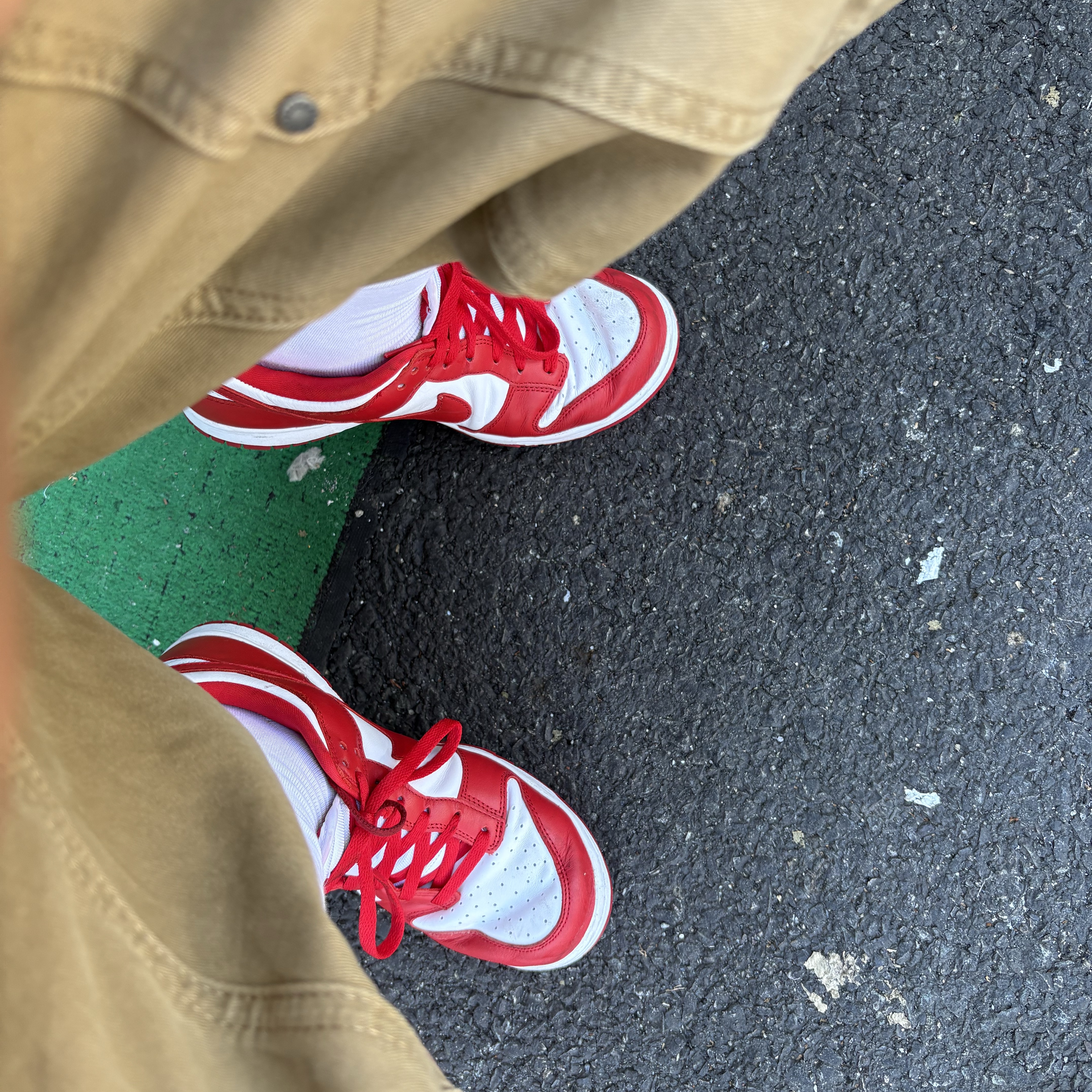 Nike Dunk Low SP White and University Red 2023 착용 스타일