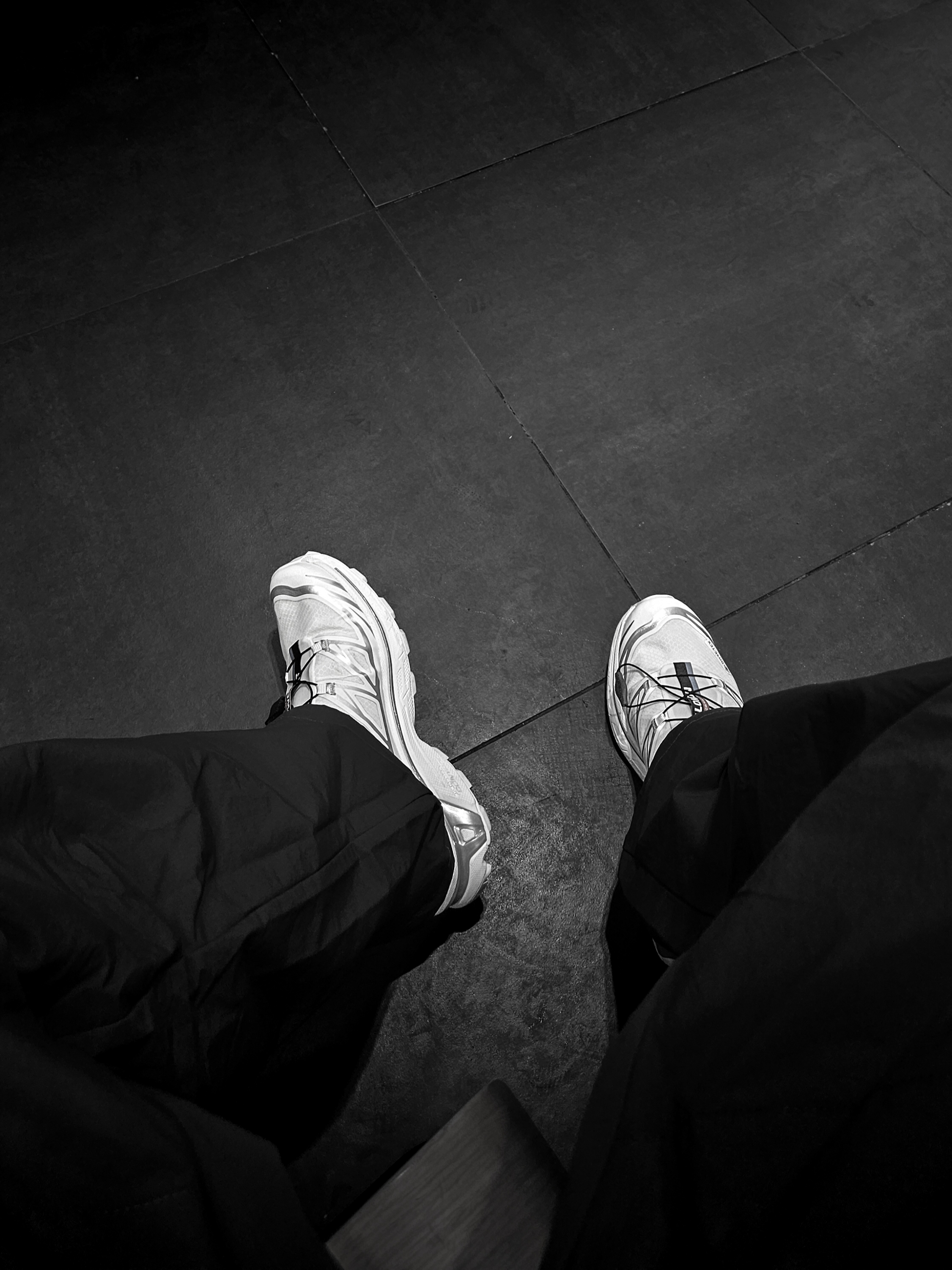 Salomon XT-6 Gore-Tex White Silver 착용 스타일