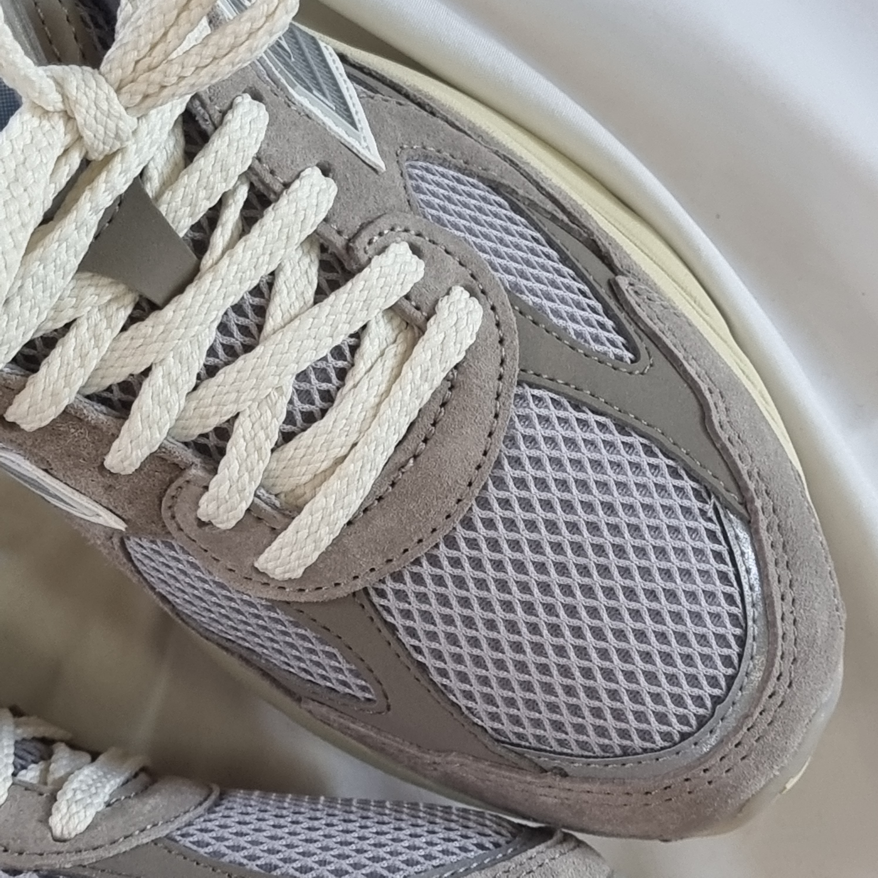 New Balance 2010 Abzorb Arid Stone 착용 스타일 - 3