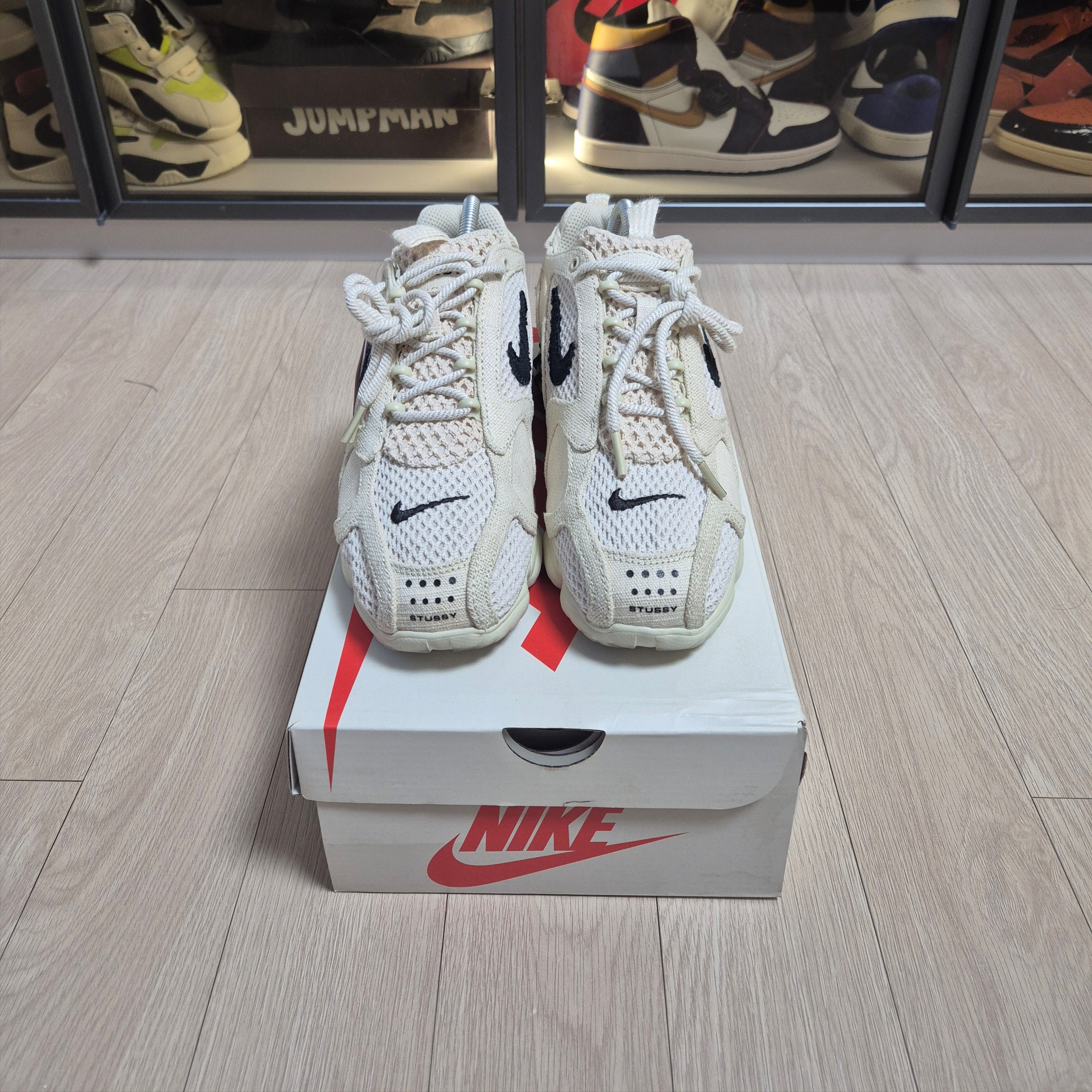 Nike x Stussy Air Zoom Spiridon Cage 2 Fossil 착용 스타일 - 2