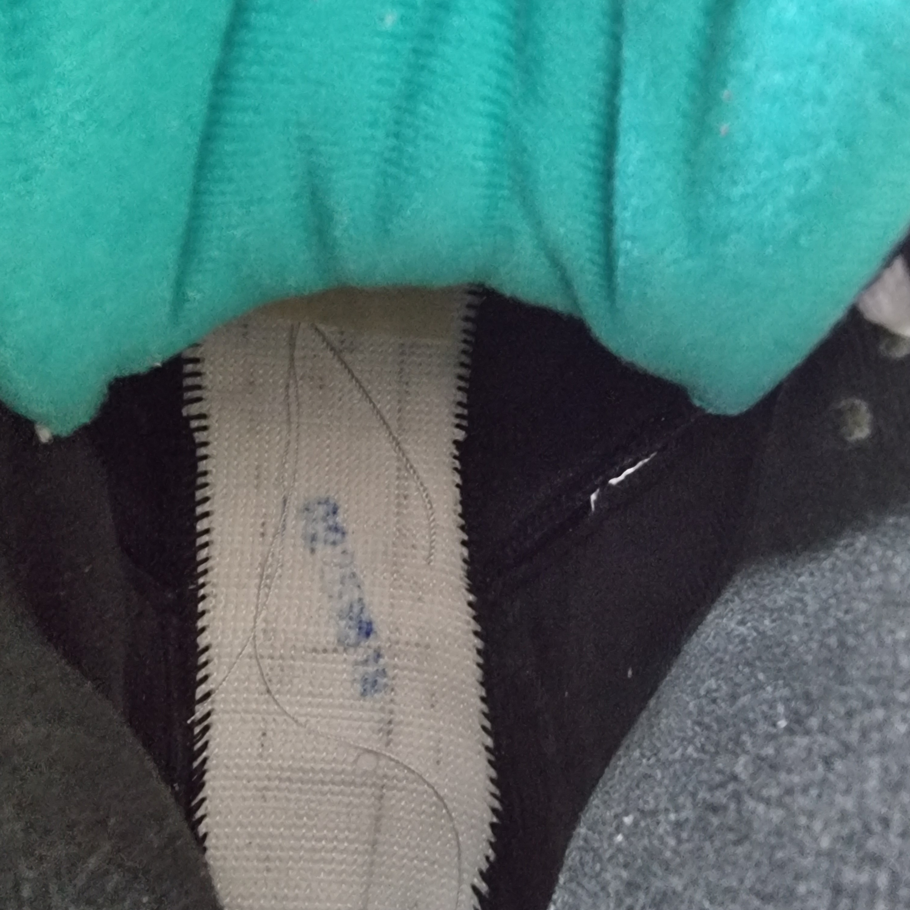 Jordan 5 Retro Grape 2025 착용 스타일 - 3