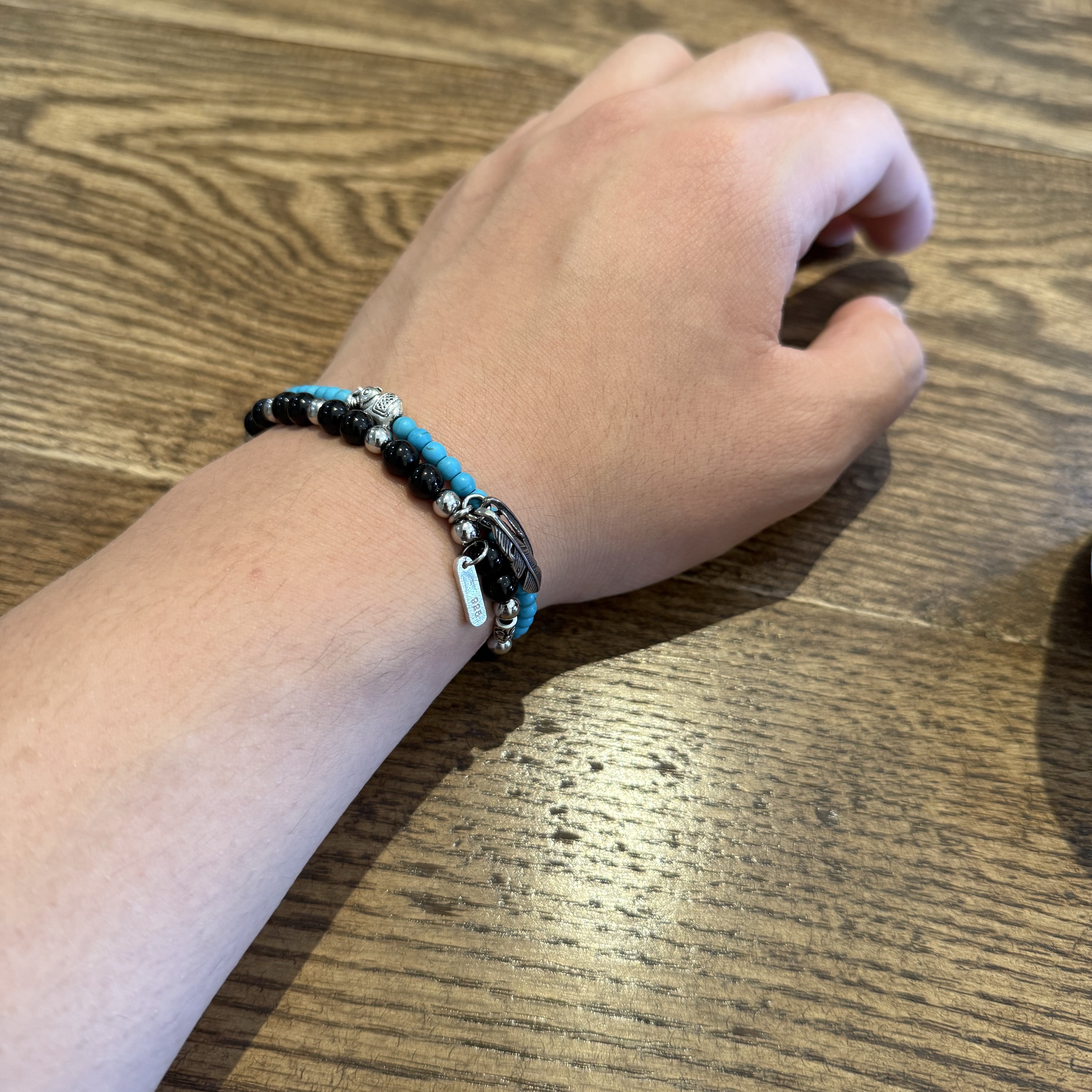 December Ten Onix Beads Bracelet 착용 스타일