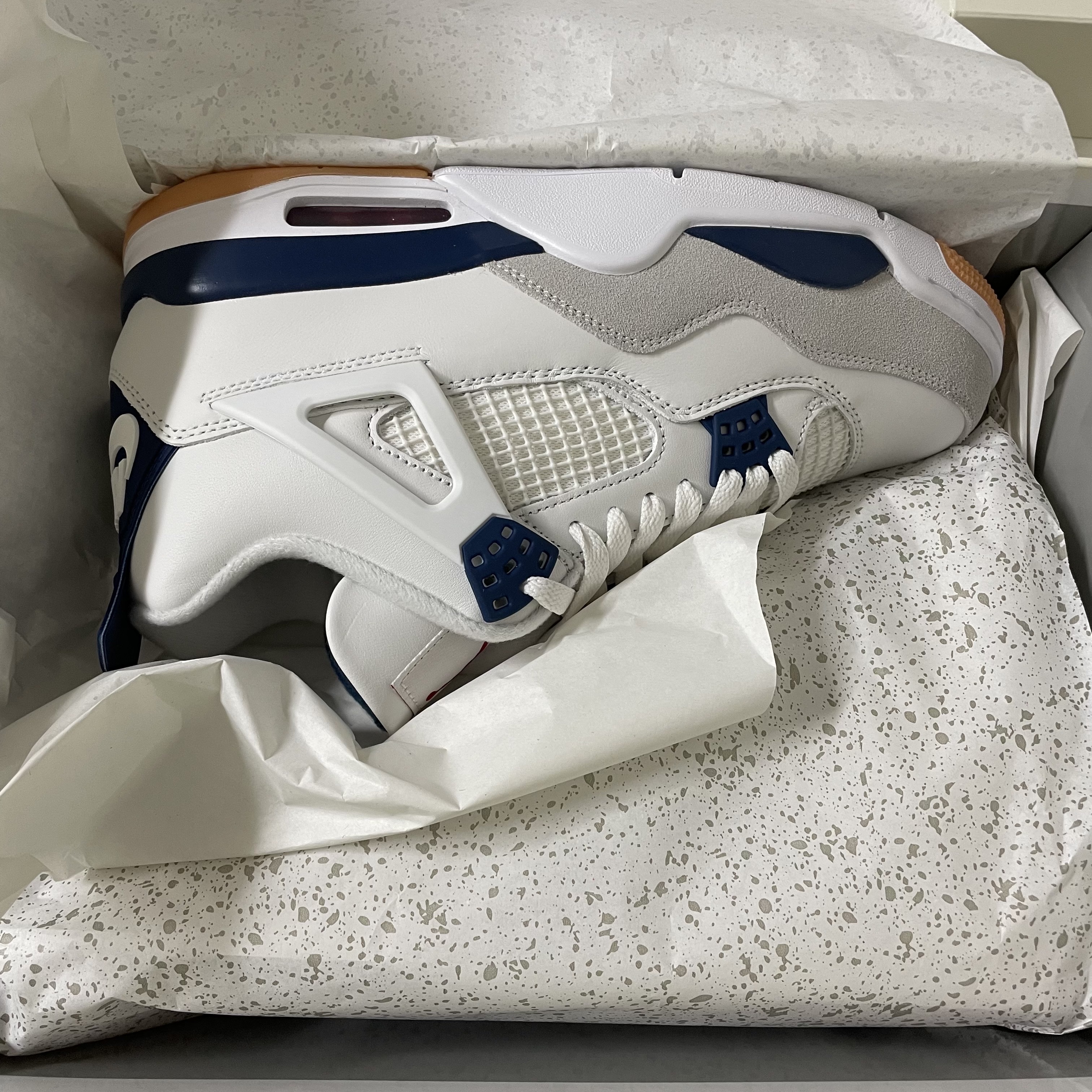 Jordan 4 x Nike SB Retro SP Navy 착용 스타일