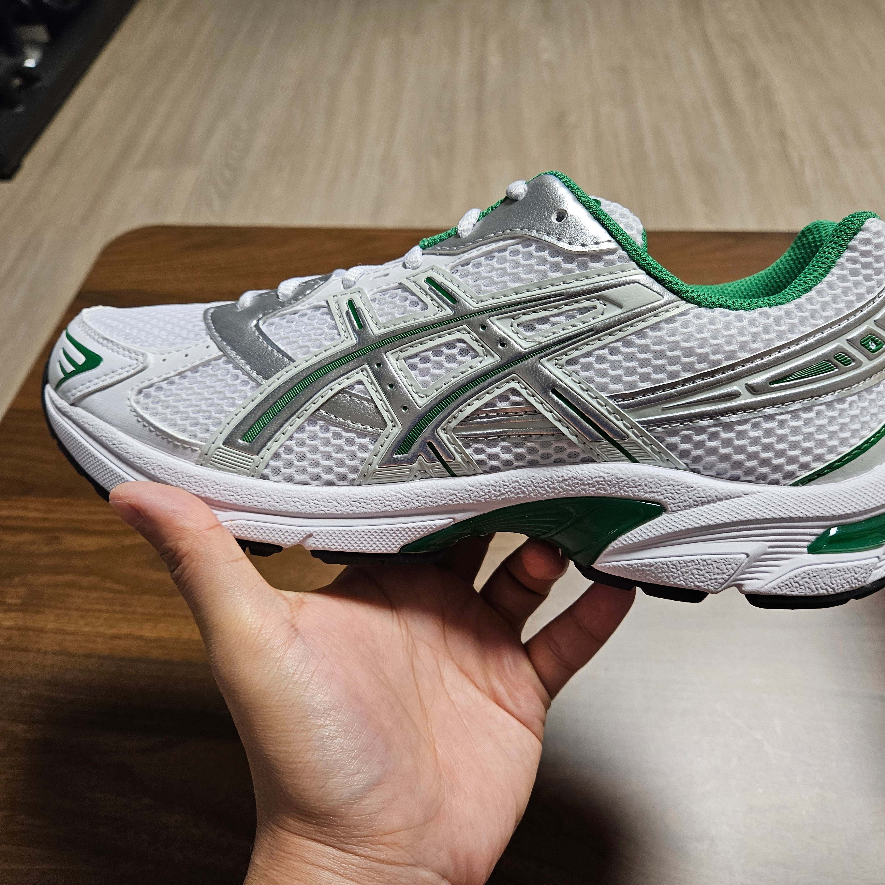 Asics Gel-1130 White Pure Silver - Folder Exclusive 착용 스타일