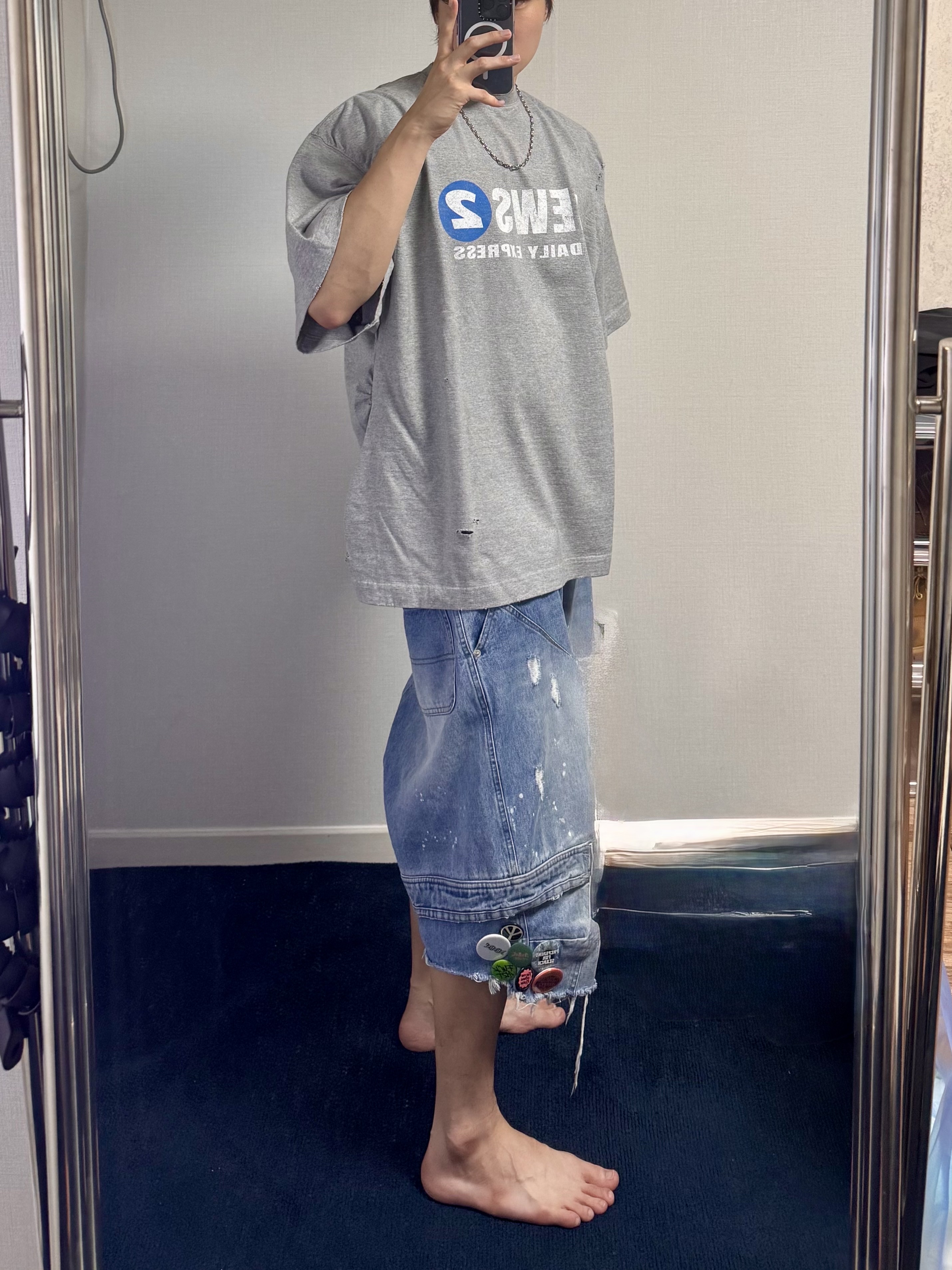 Nonnod Puckering News T-shirt Vintage grey 착용 스타일