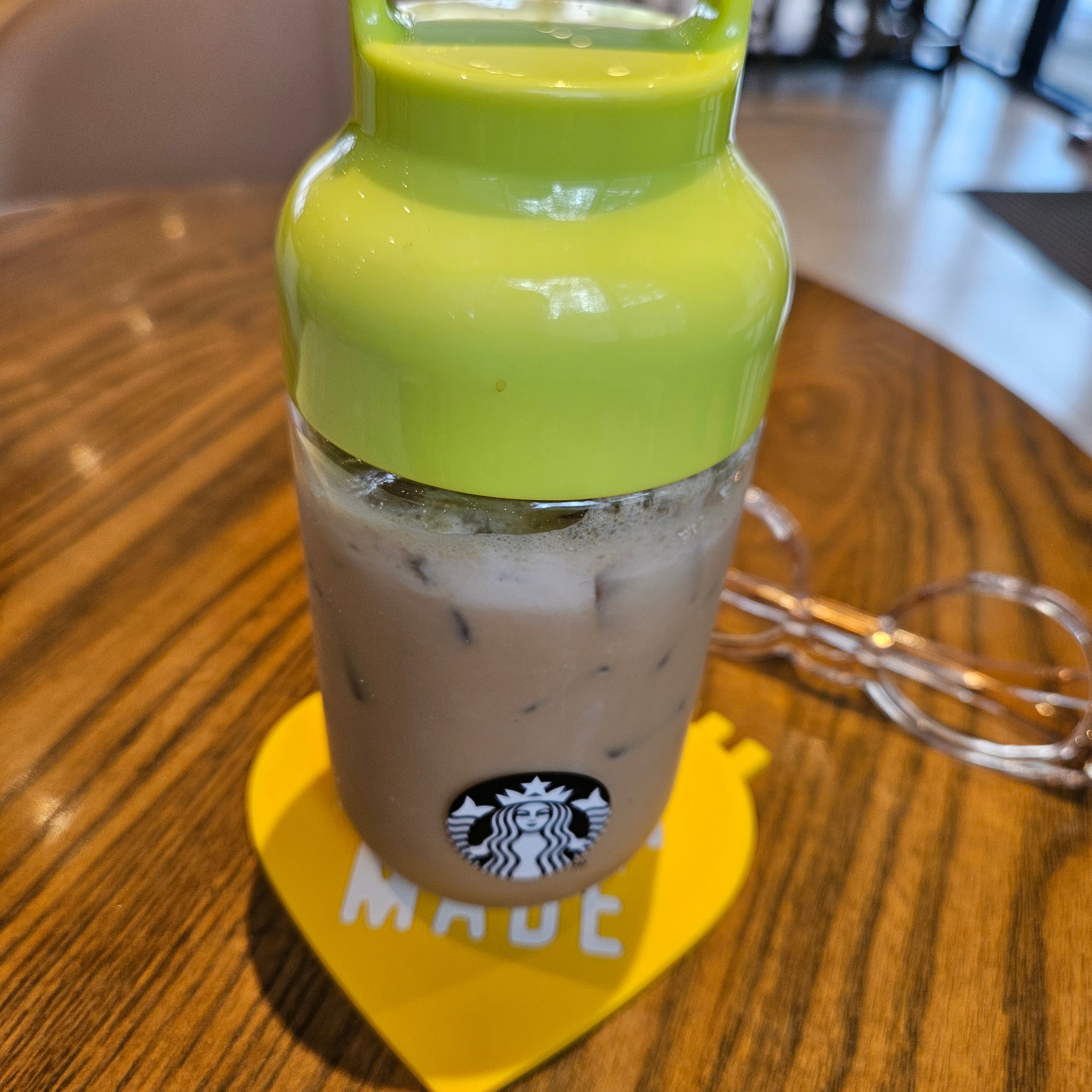 Human Made Heart Rubber Coaster Yellow, Starbucks Magnetic Card Wallet Navy 착용 스타일 - 5
