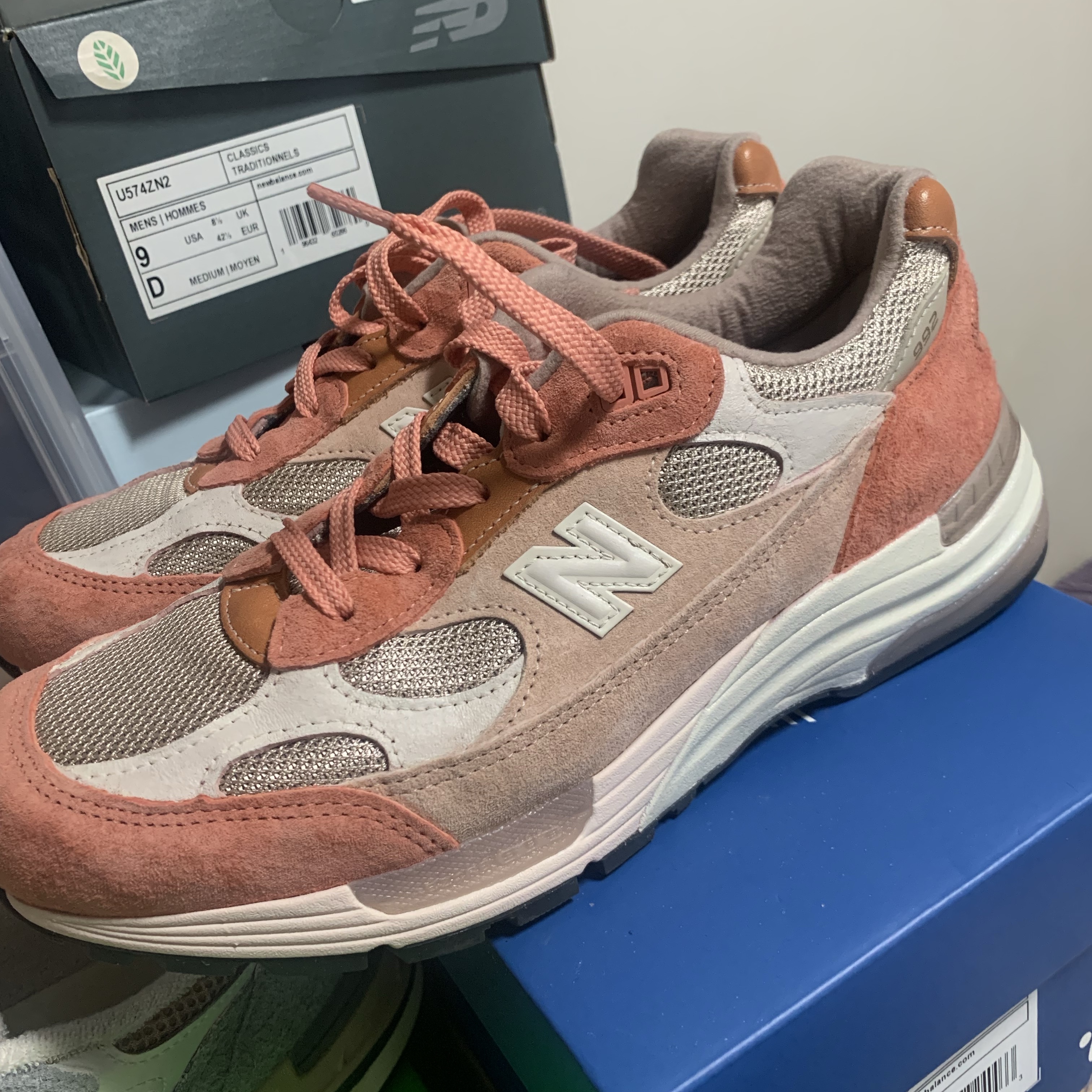 New Balance x Joe Freshgoods 992 Made in USA Aged Well 착용 스타일 - 2