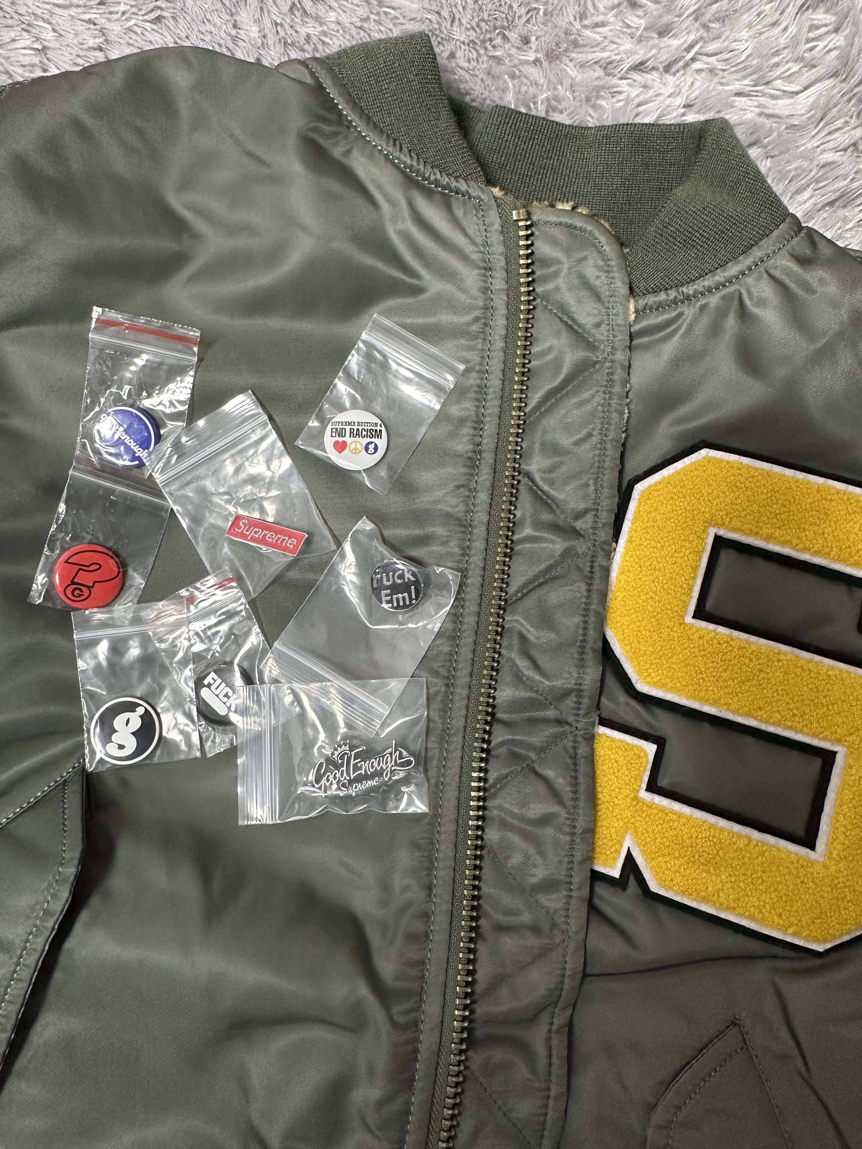 Supreme x GOODENOUGH Reversible MA-1 Olive - 25SS 착용 스타일 - 1