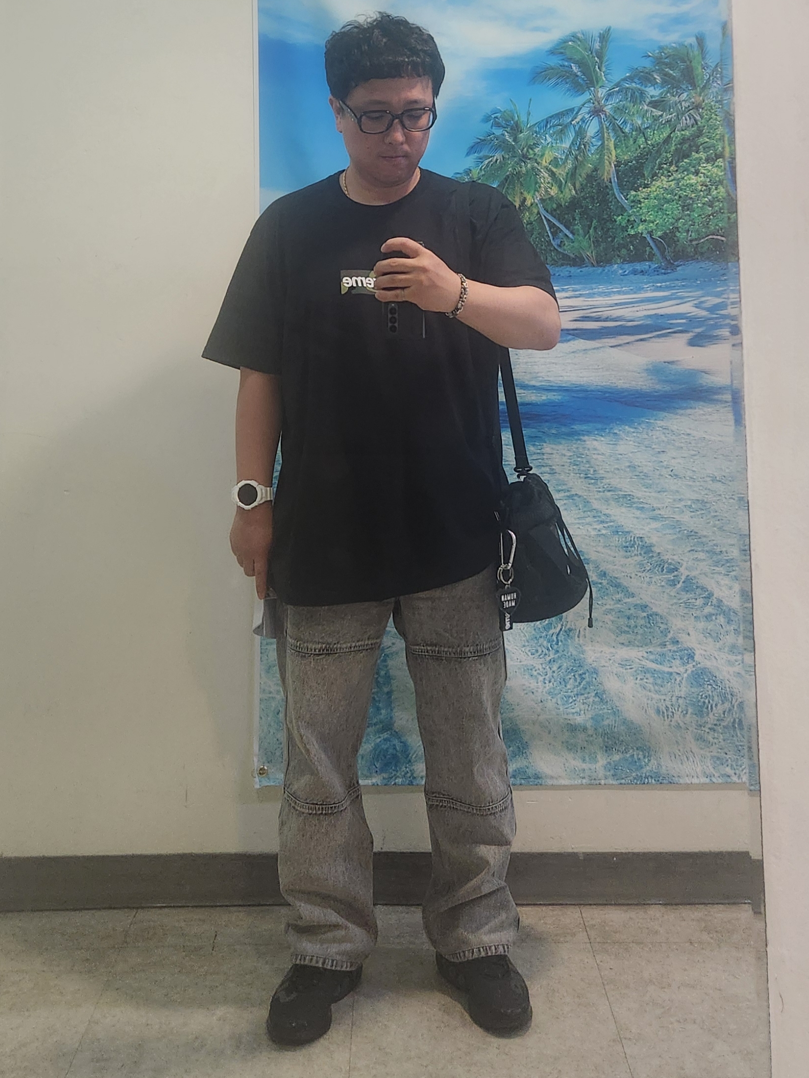 Supreme Box Logo T-Shirt Black - 23FW, Nike x Supreme Air Max DN SP Black Galactic Jade 착용 스타일