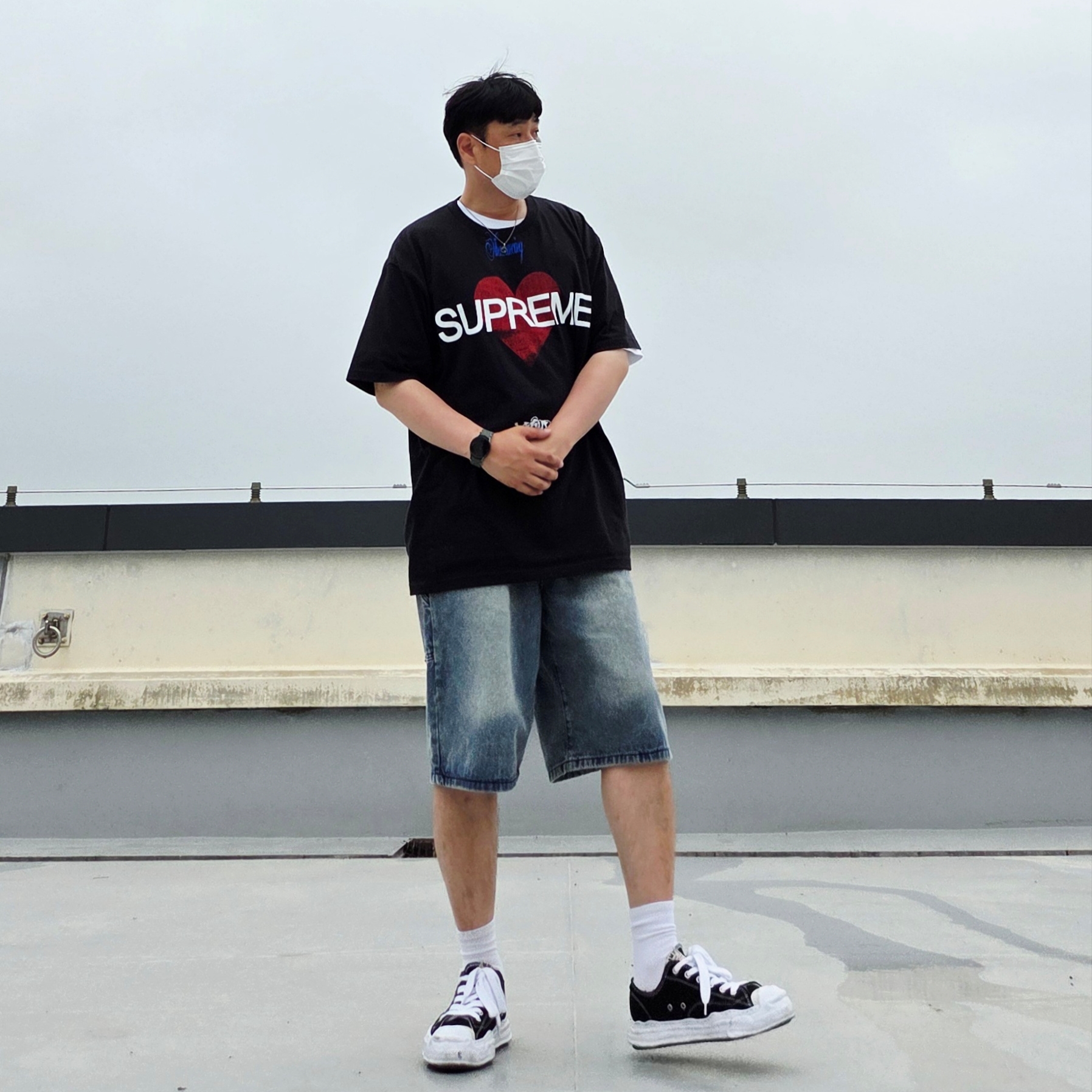 Supreme Announcing T-Shirt Black - 25SS, Gucci Interlocking G Pendant Necklace Silver 착용 스타일 - 4