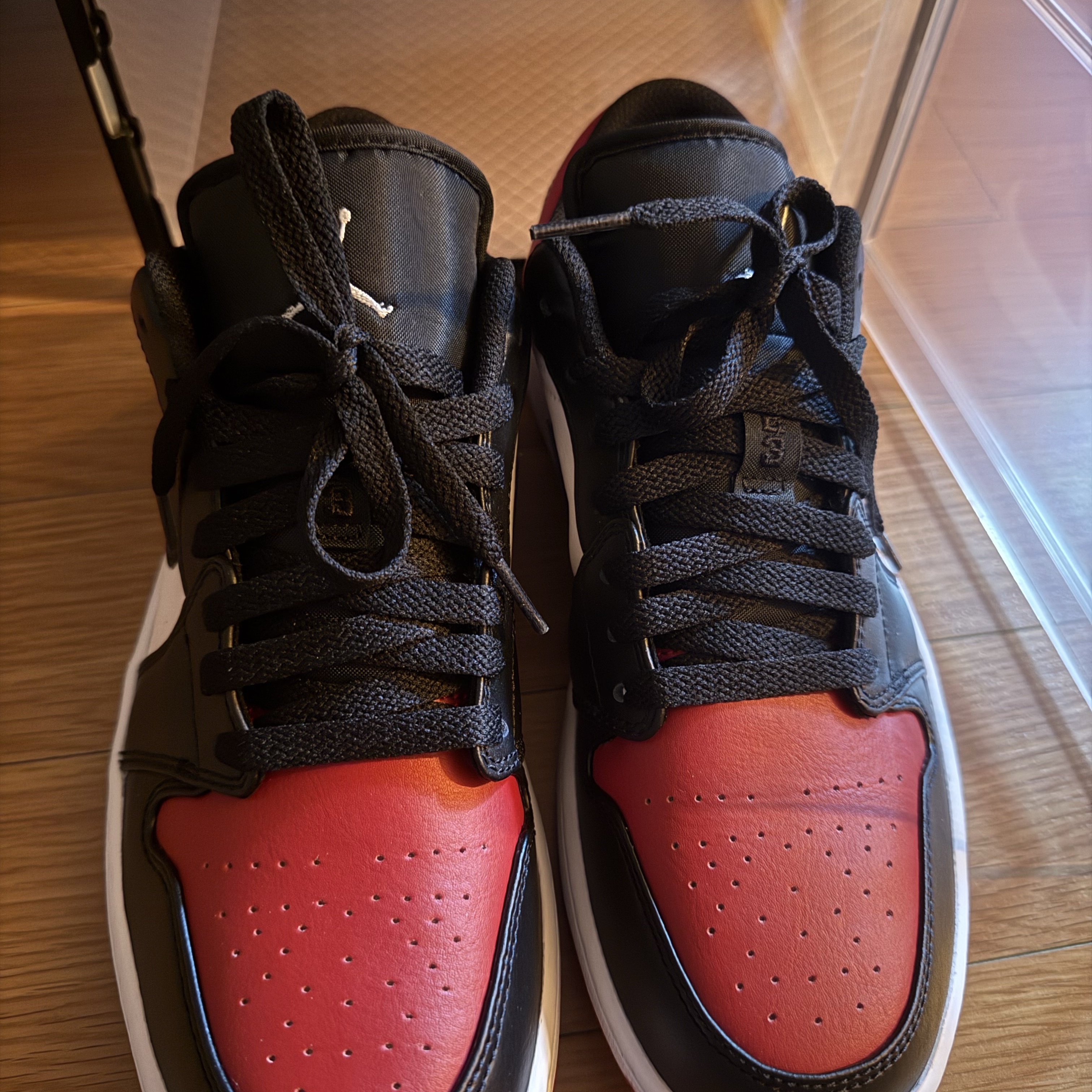 Jordan 1 Low Bred Toe 착용 스타일 - 1