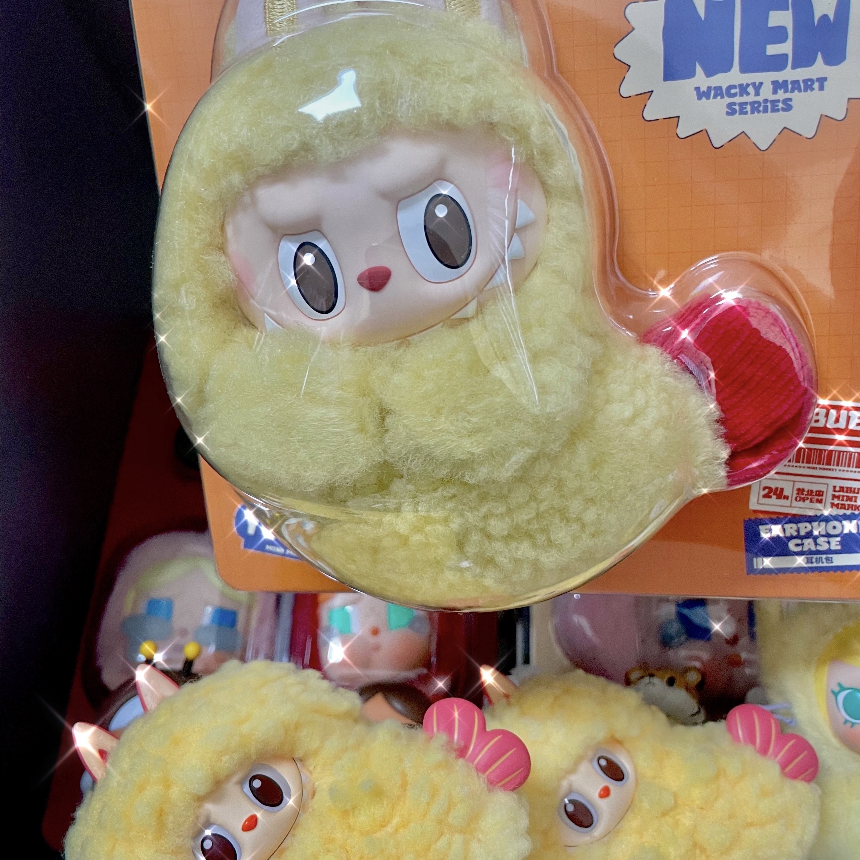 Pop Mart Labubu The Monsters Wacky Mart Series Figures Fried Shrimp (Opened Case), Pop Mart Labubu The Monsters Wacky Mart Series Earphone Case 착용 스타일