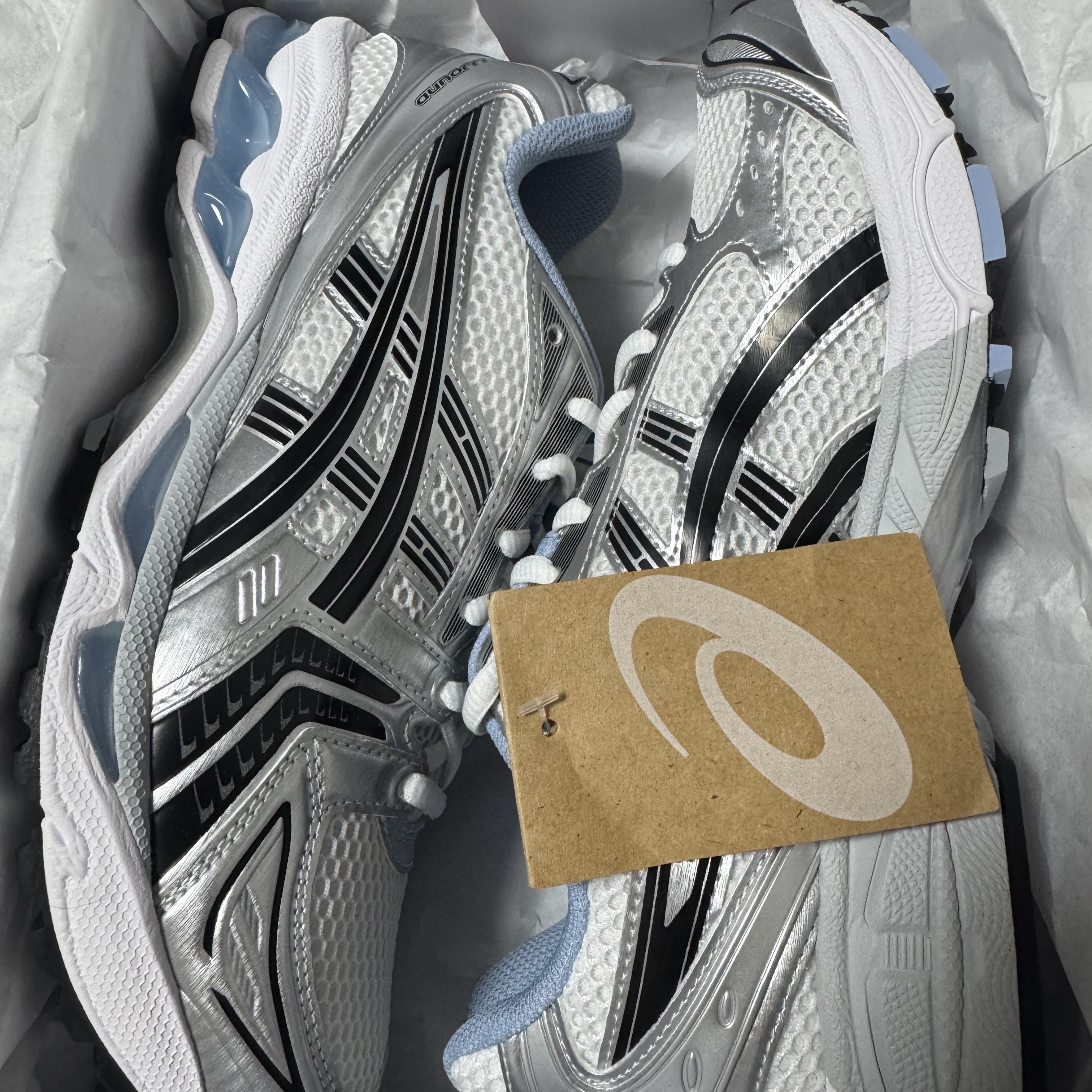 Asics x JJJJound Gel-Kayano 14 White Navy 착용 스타일