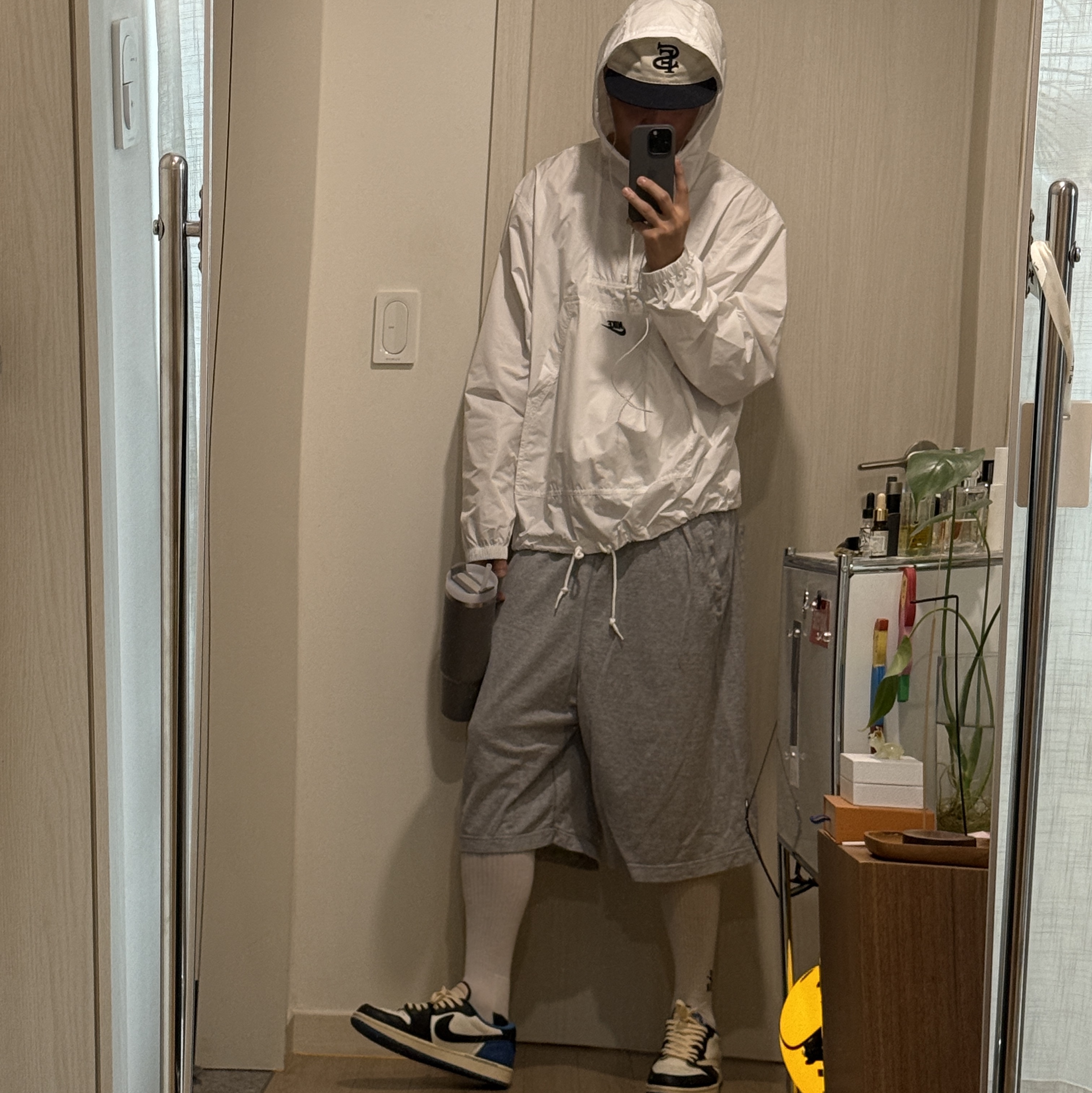 Jordan 1 x Travis Scott x Fragment Retro Low OG SP Military Blue 착용 스타일