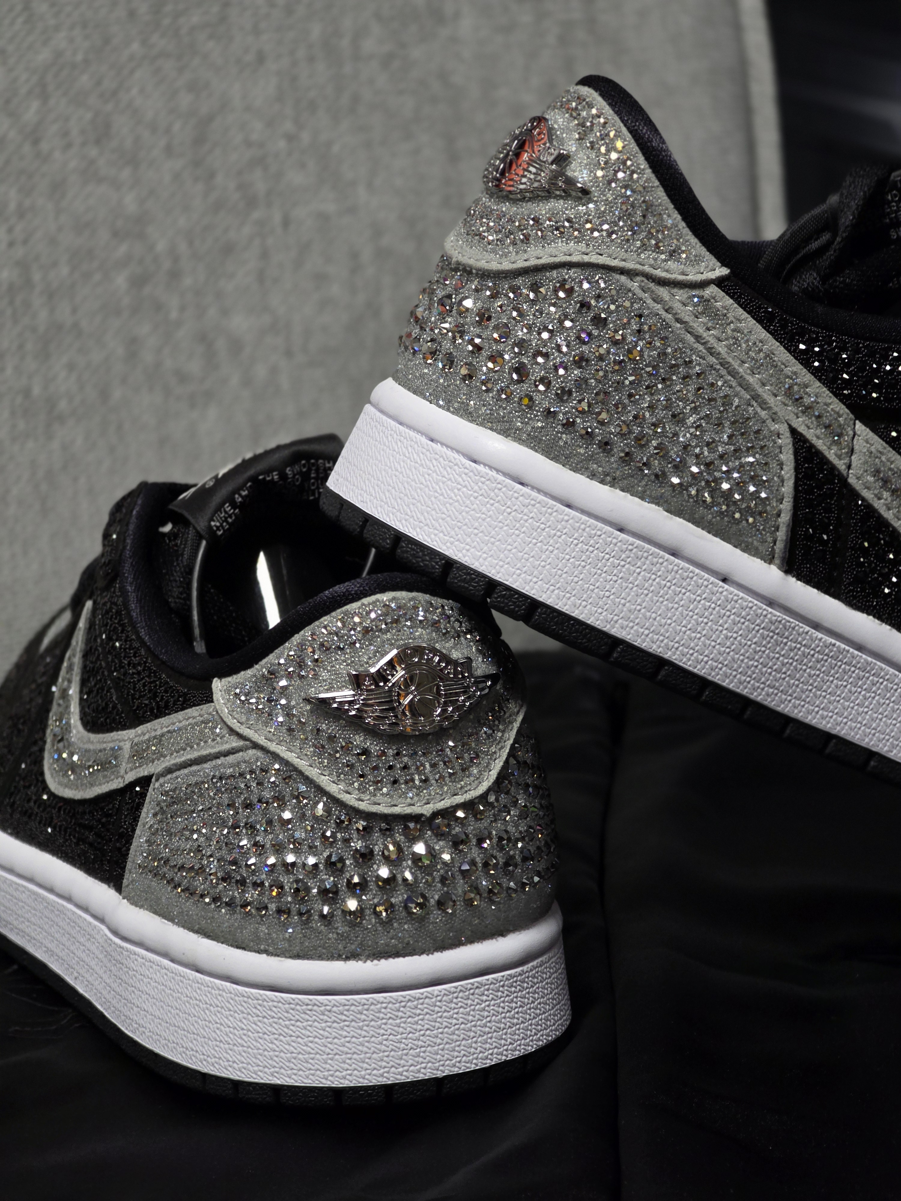(W) Jordan 1 x Swarovski Low OG Crystal 착용 스타일