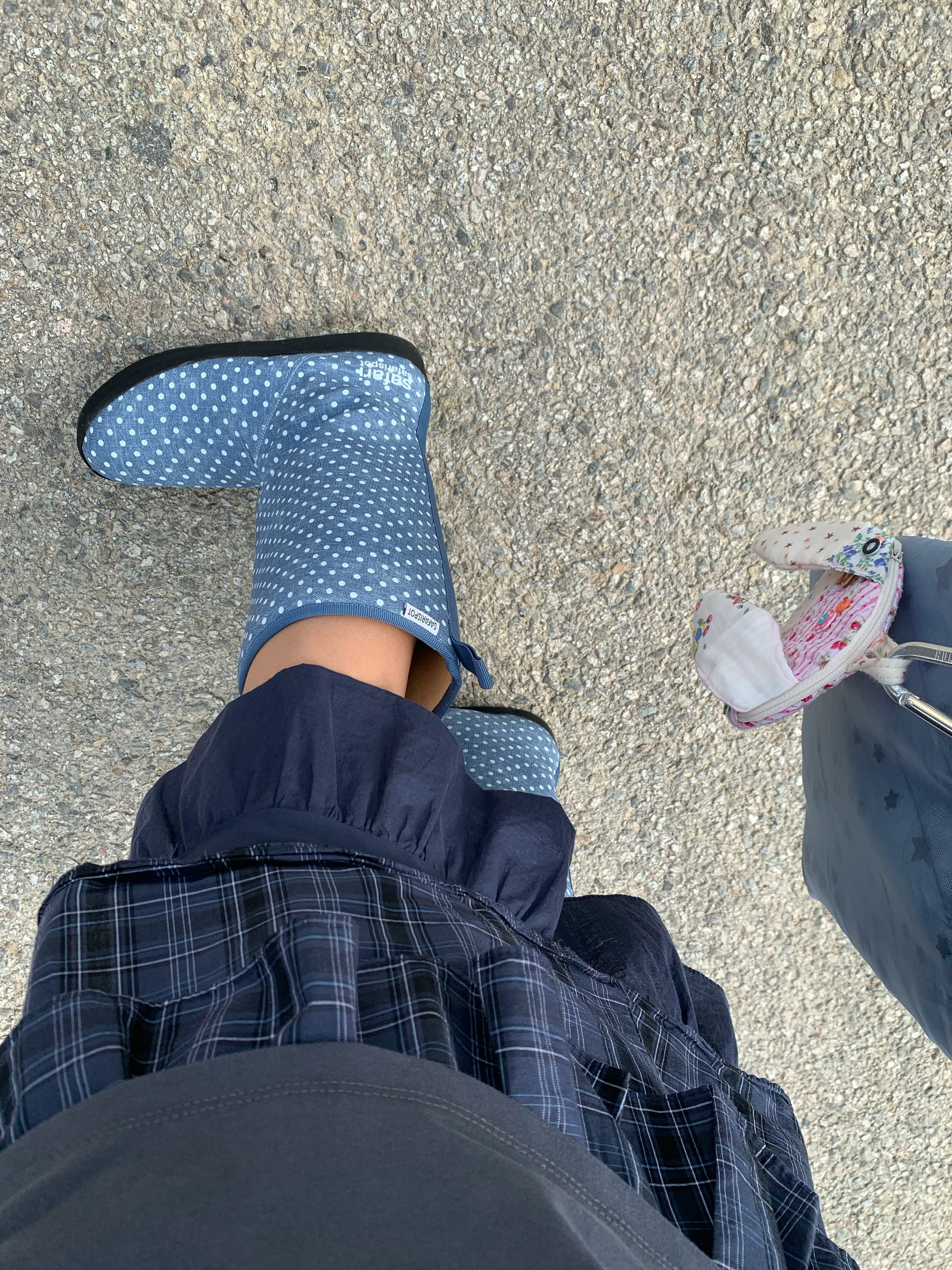 [KREAM 단독] Safarispot Basic Safari Dots Rain Boot Indigo 착용 스타일