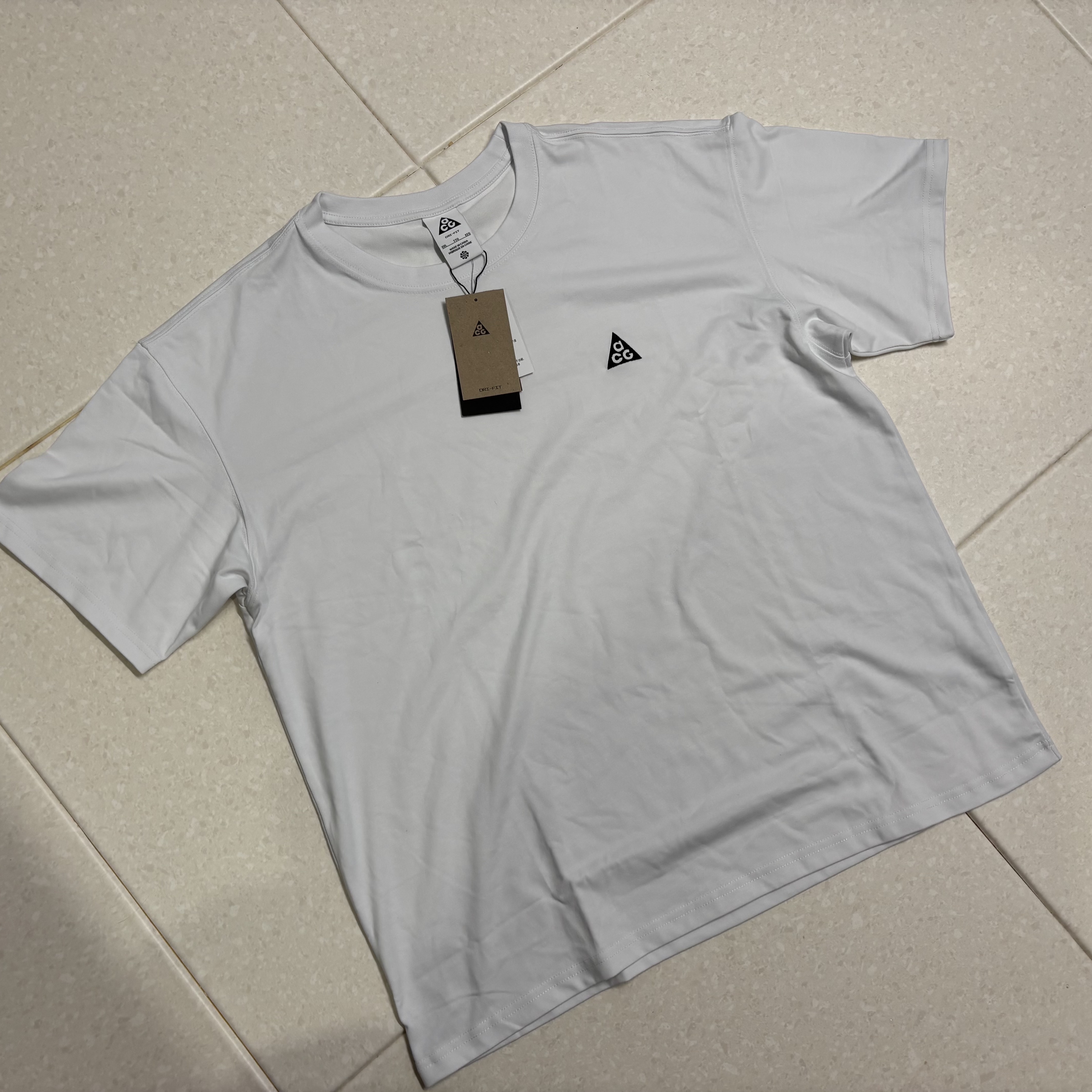 Nike ACG LBR T-Shirt Summit White - Asia 착용 스타일