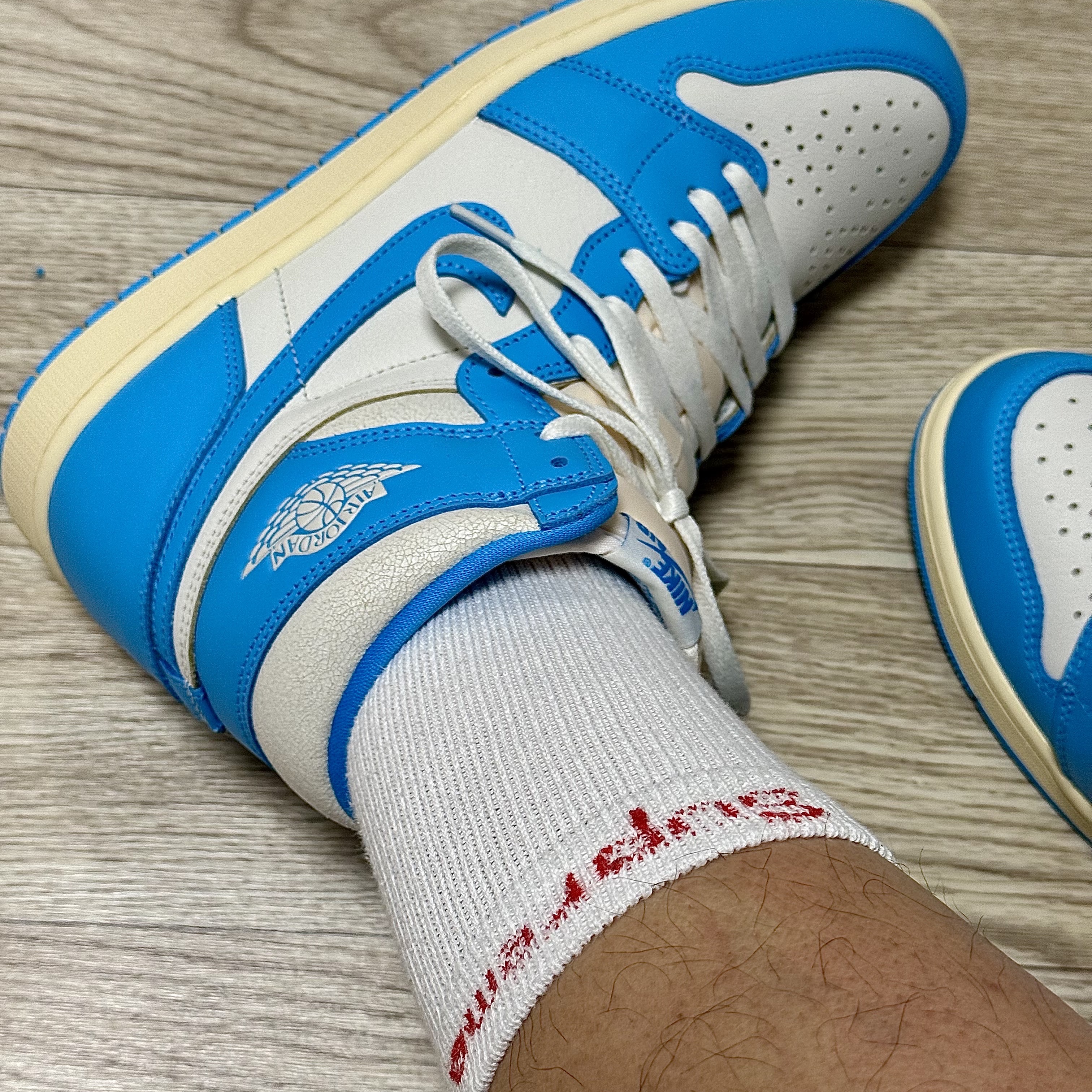 Jordan 1 Retro High OG UNC Reimagined 착용 스타일