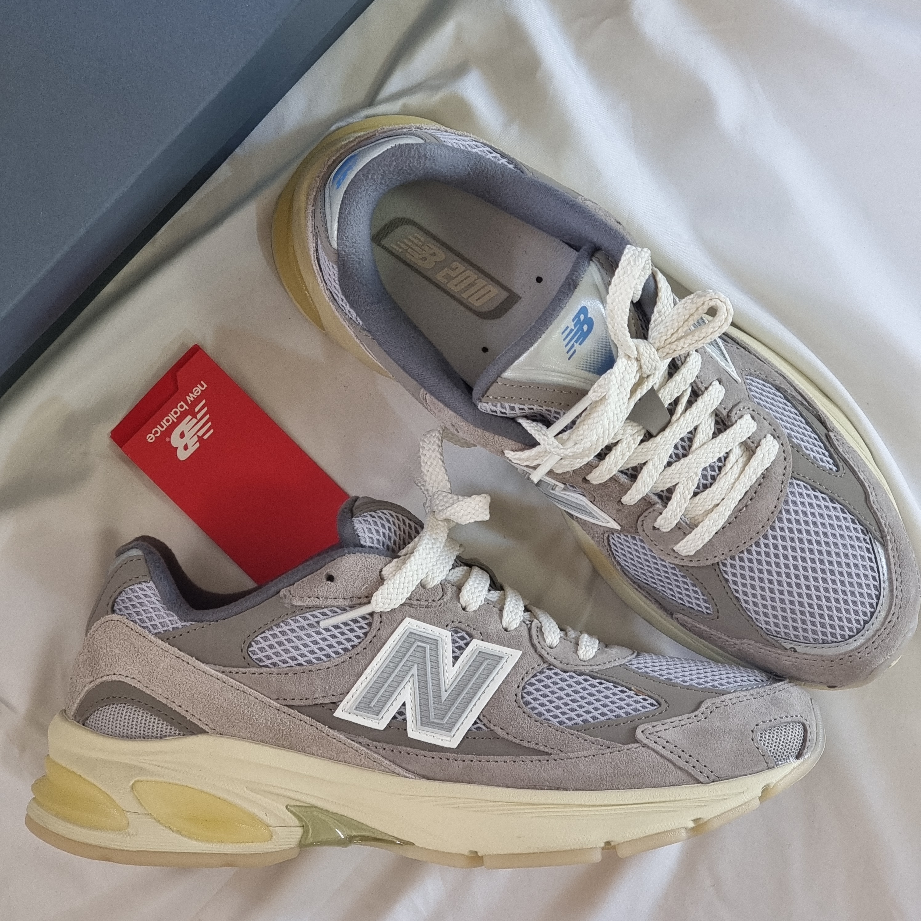 New Balance 2010 Abzorb Arid Stone 착용 스타일 - 2