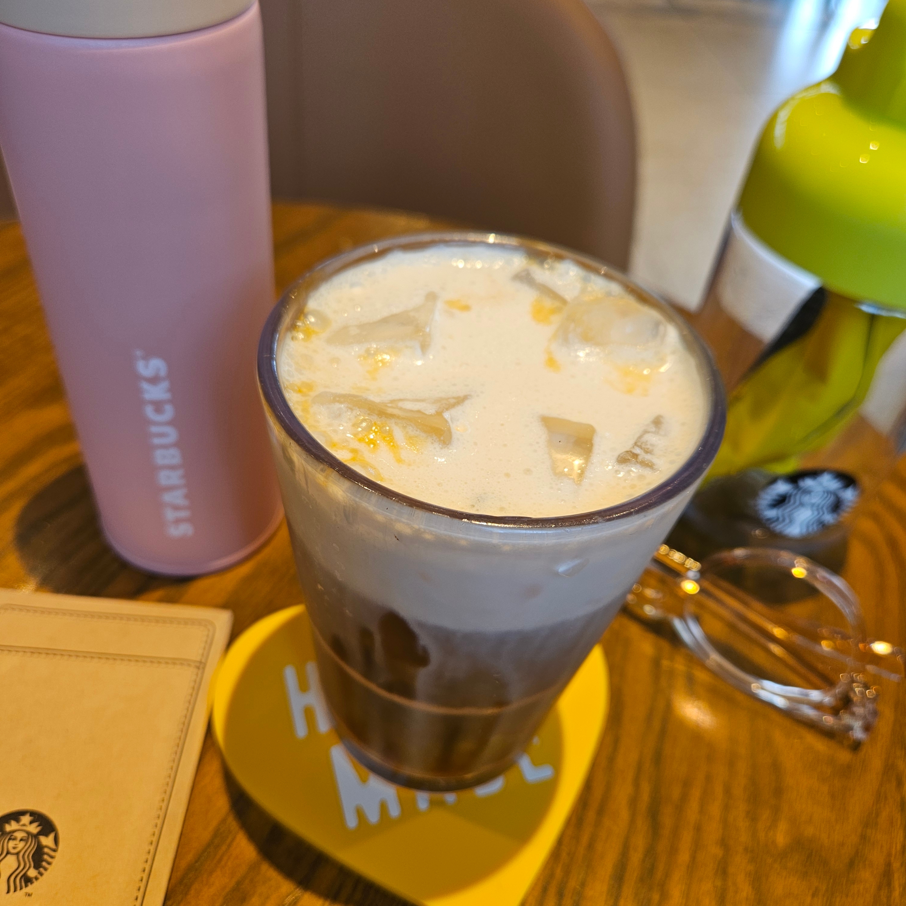 Human Made Heart Rubber Coaster Yellow, Starbucks Magnetic Card Wallet Navy 착용 스타일 - 1