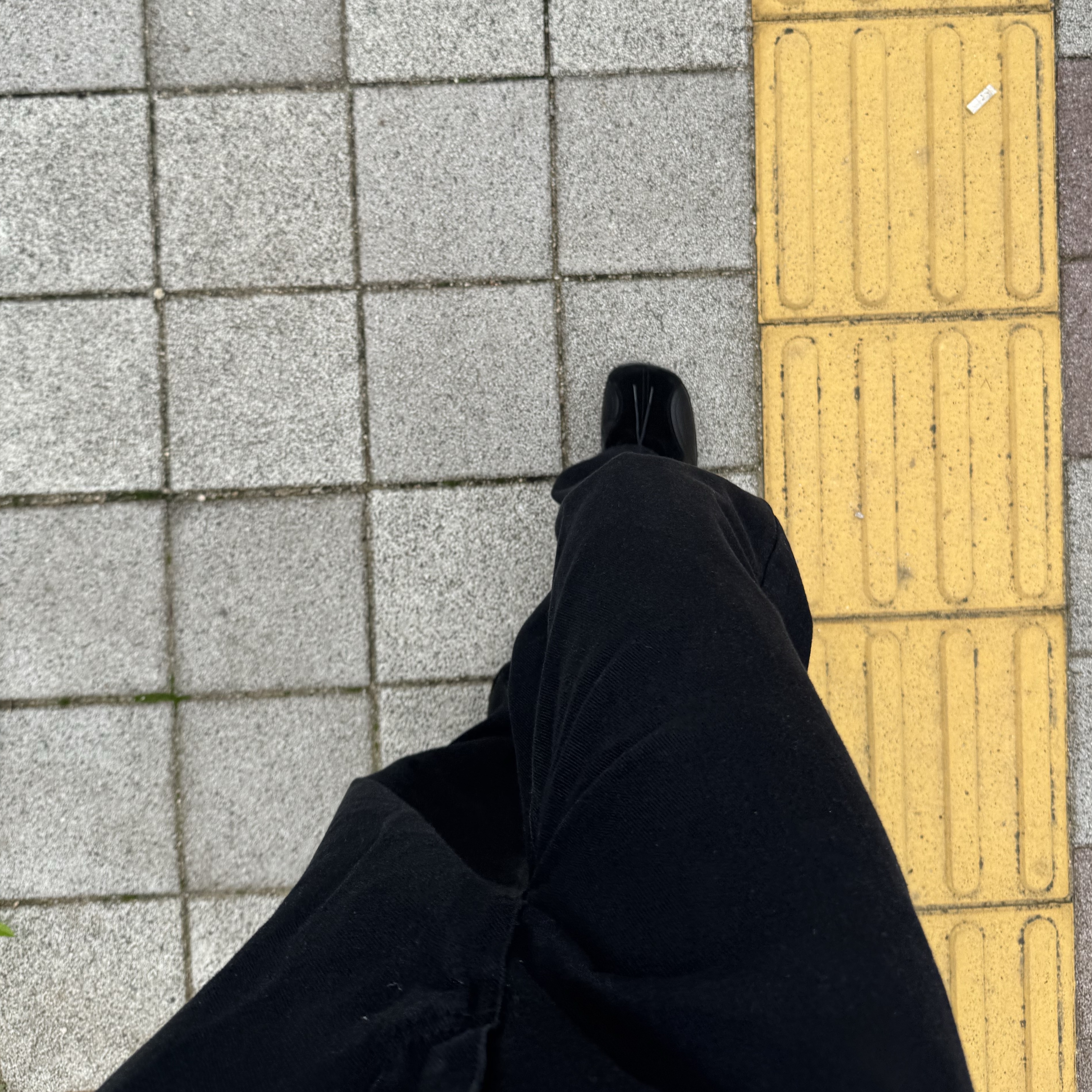 Pemont Square Black 착용 스타일 - 1