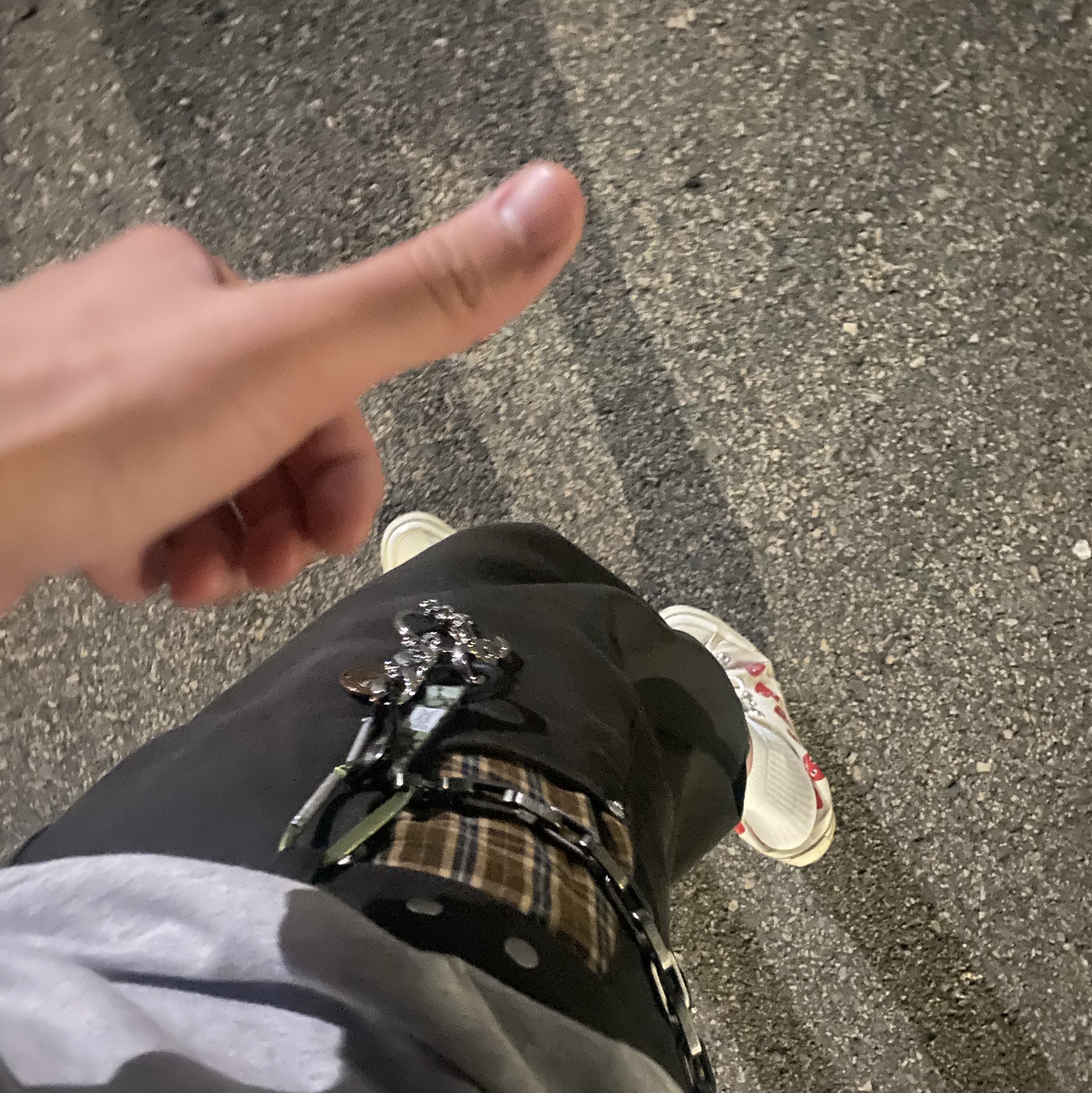 The Coldest Moment Check Pocket Half Pants Charcoal 착용 스타일