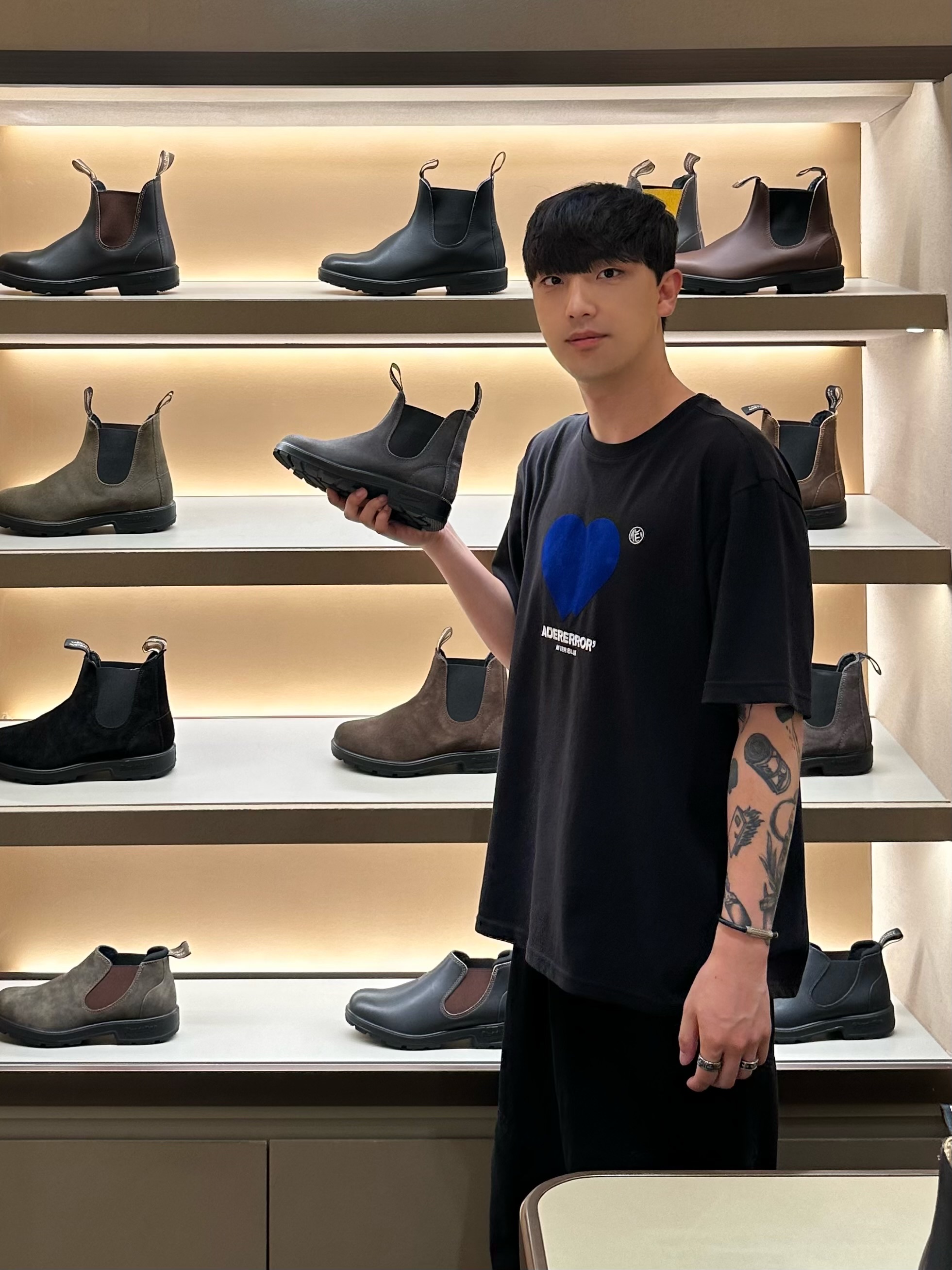 Blundstone Original 1615 Chelsea Boots Dark Olive 착용 스타일 - 2