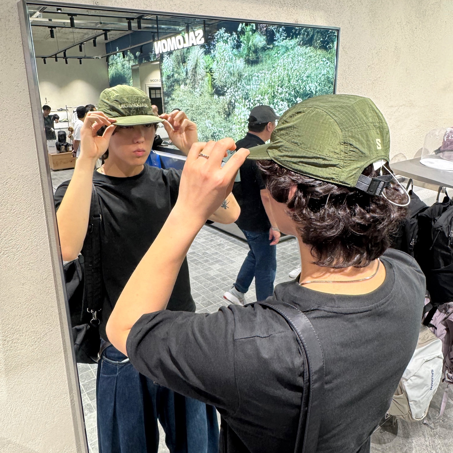 Salomon Primary Ripstop Camp Cap Khaki 착용 스타일
