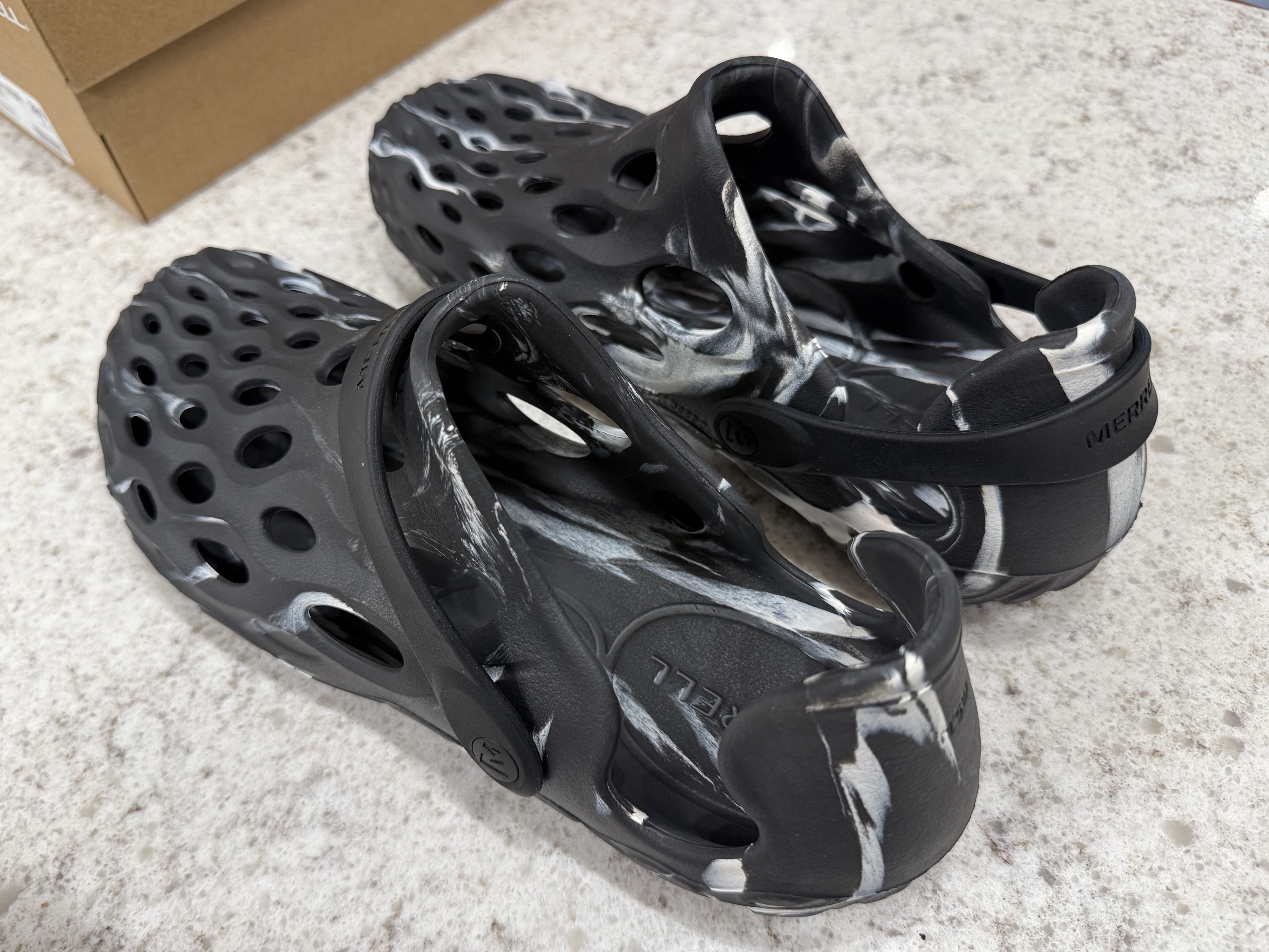 Merrell Hydro Moc Black White 착용 스타일 - 4