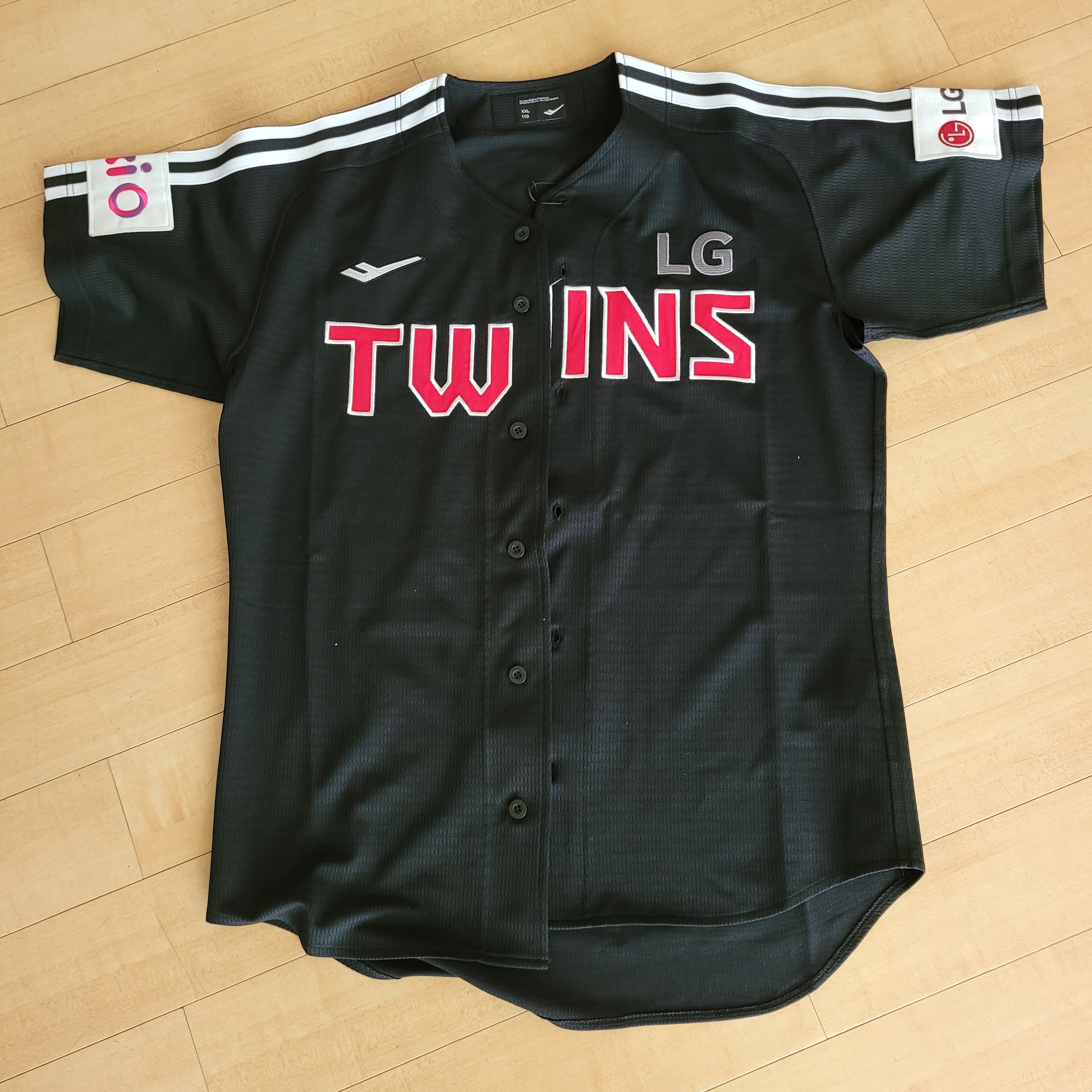LG Twins x Prospecs 2025 Authentic Away Uniform Black (Non Marking Ver.) 착용 스타일