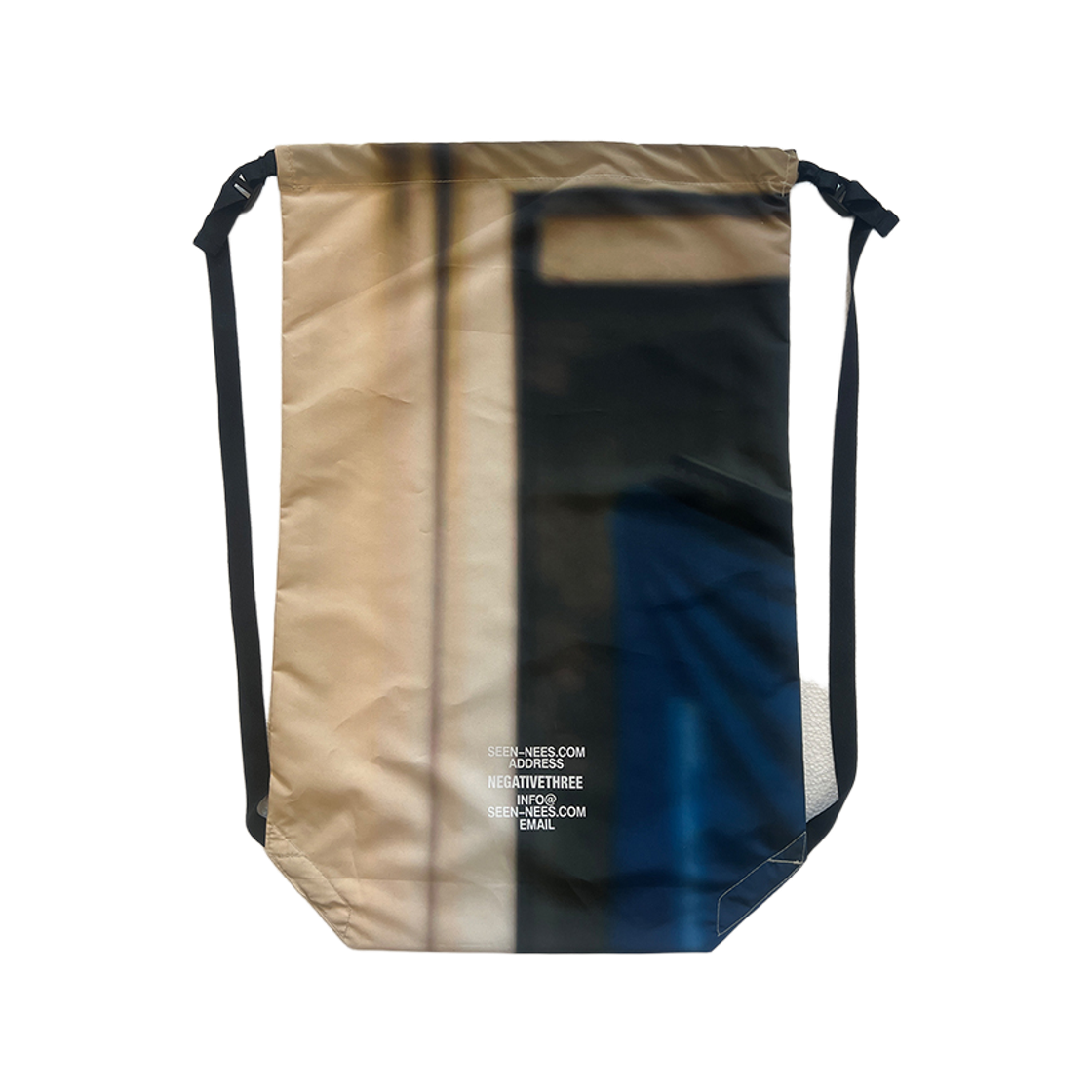 씬 x 네거티브쓰리 프린팅 스트링 백 랜덤(SEEN X Negativethree Printing String Bag Random)