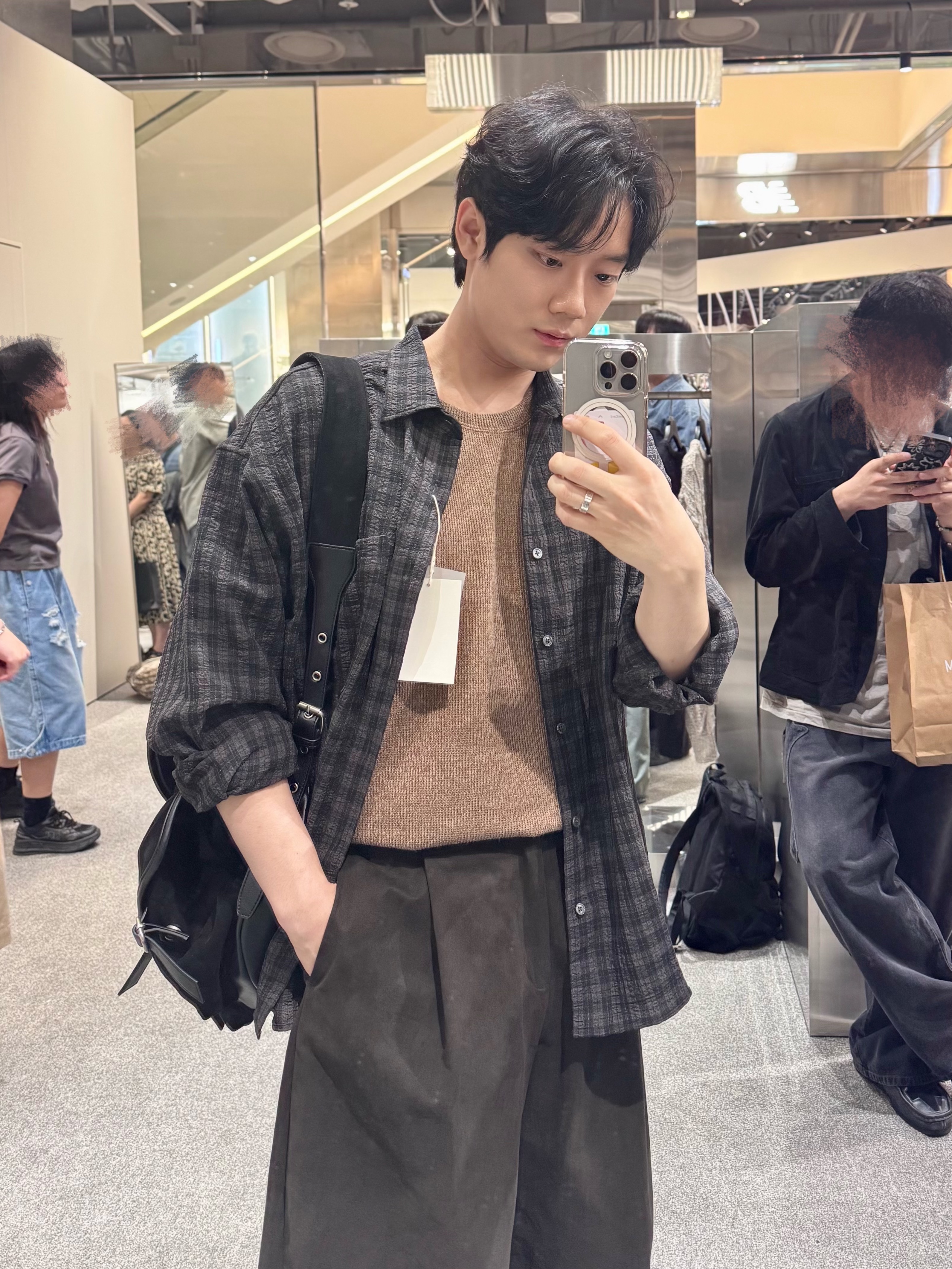 LEARVE Elba Resort Knit Sleeveless Camel (Relax Fit), LEARVE Albert Suede Rucksack Black 착용 스타일 - 1