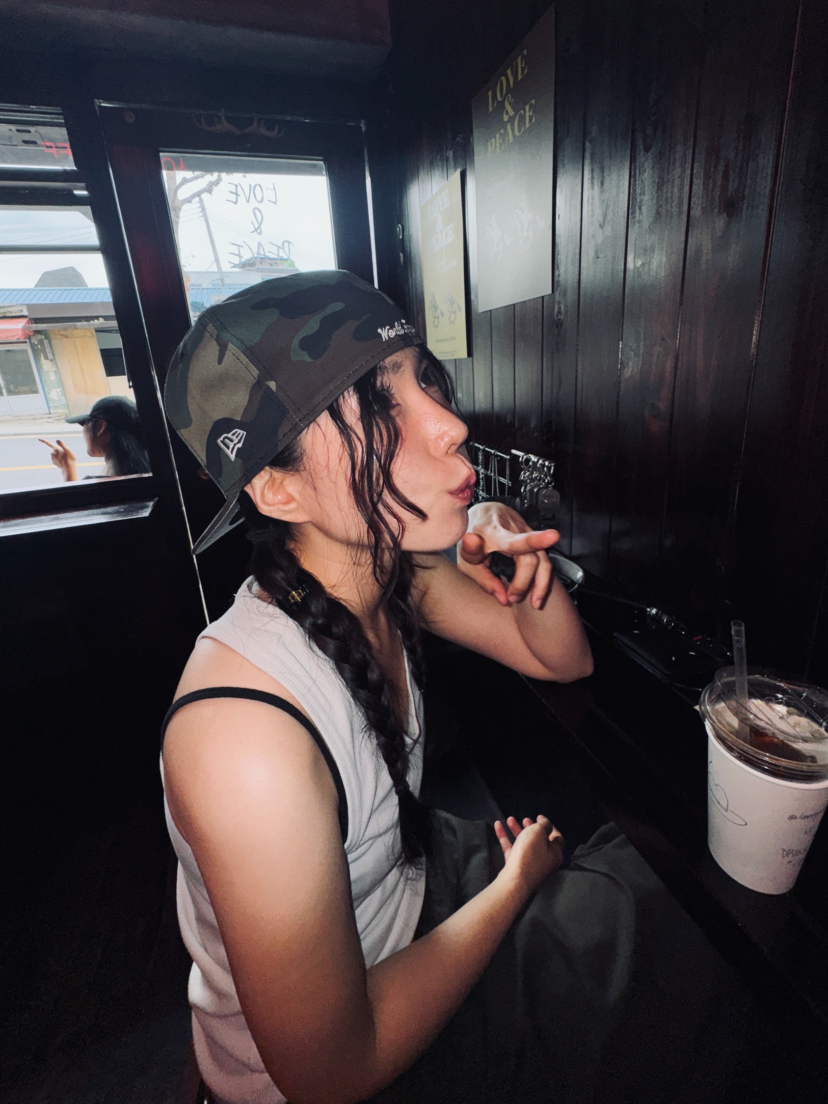 Supreme Bones Box Logo New Era Woodland Camo - 25SS, Nike x Supreme Air Force 1 Mid White 착용 스타일 - 2