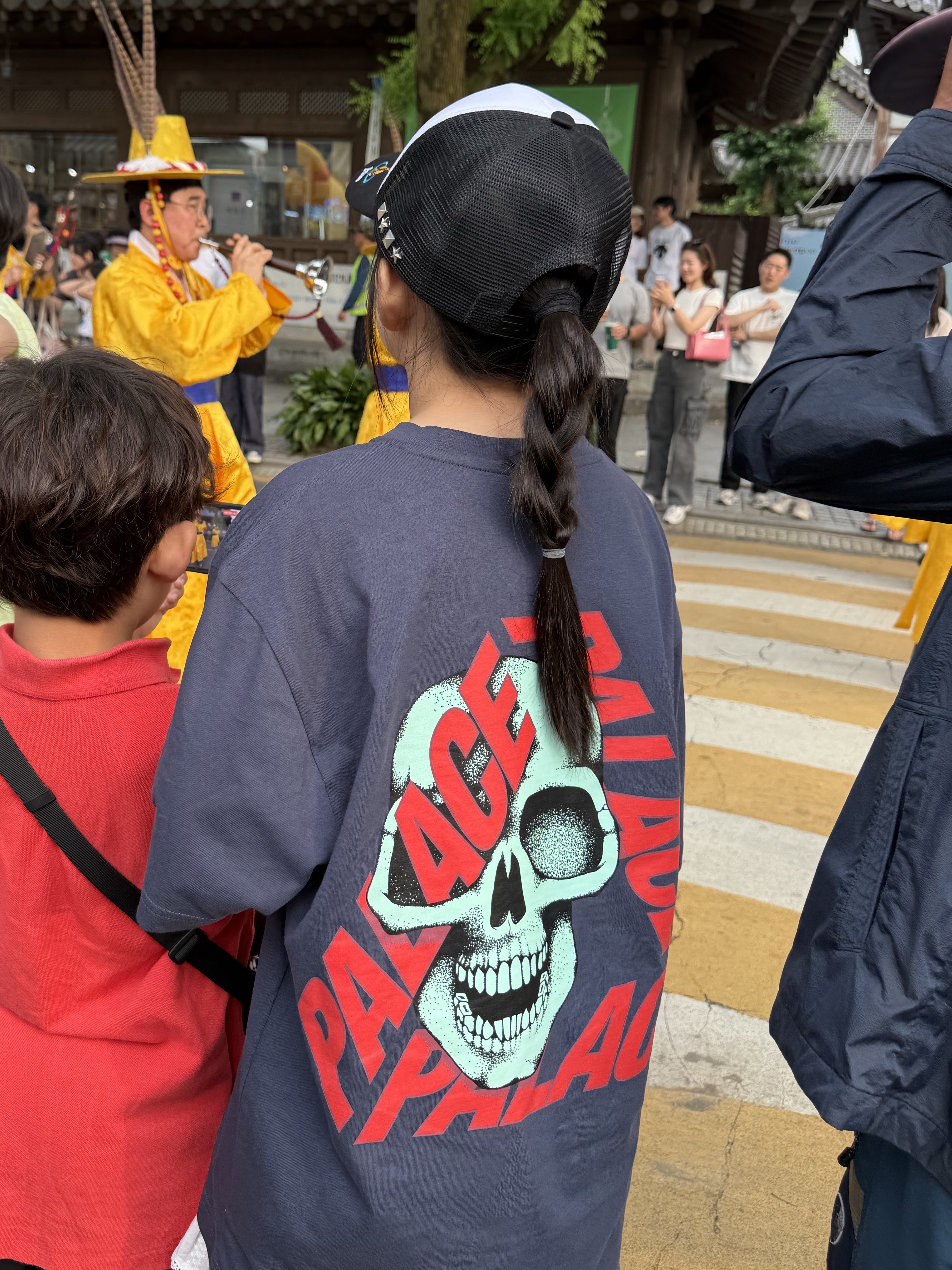 Palace P3 Skull T-Shirt Navy - 25SS, Asics Unlimited Gel-Kayano 14 Carrier Grey Black 착용 스타일 - 5