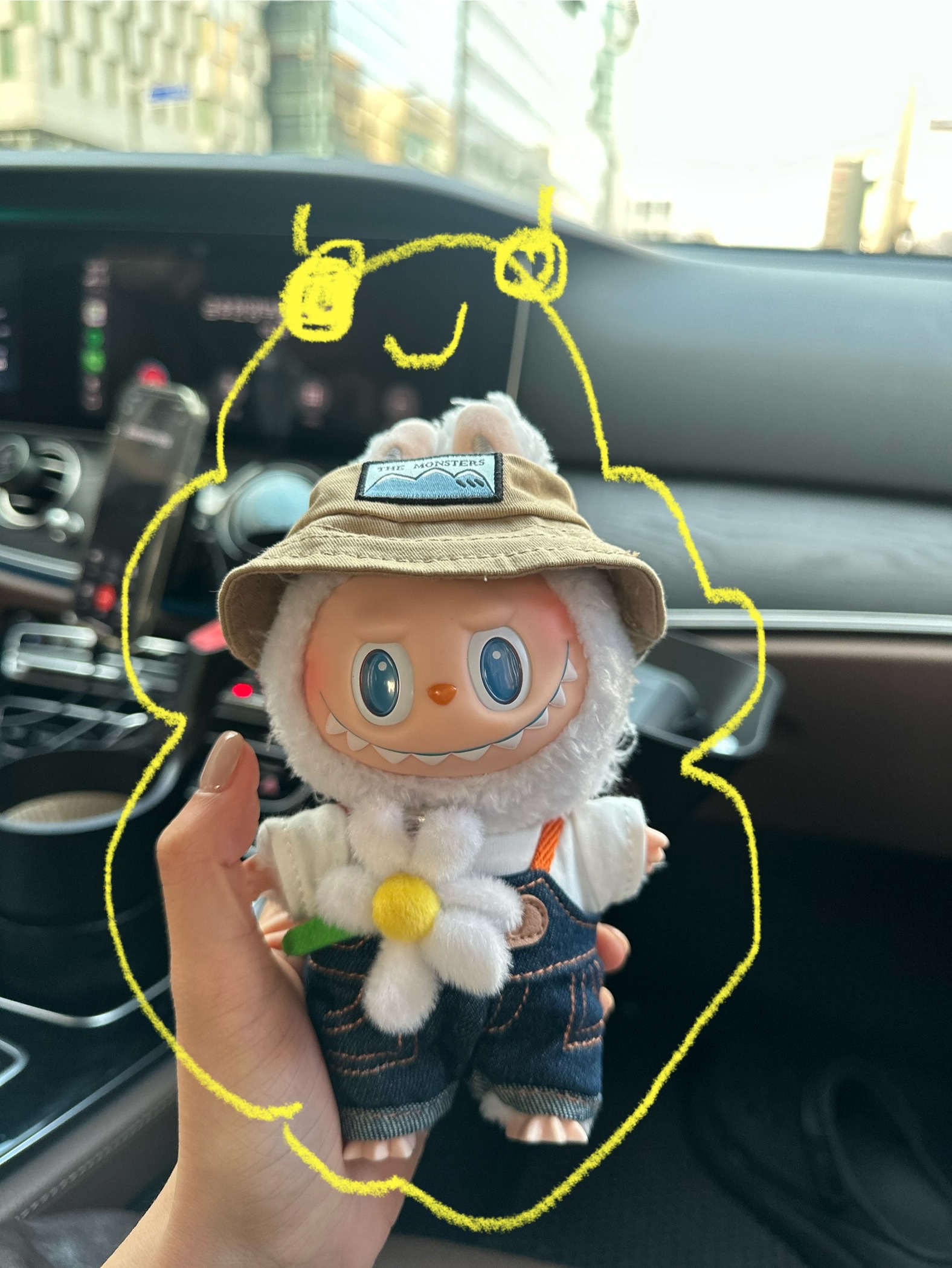 Pop Mart Fall In Wild Labubu Series Toy Keyring 착용 스타일