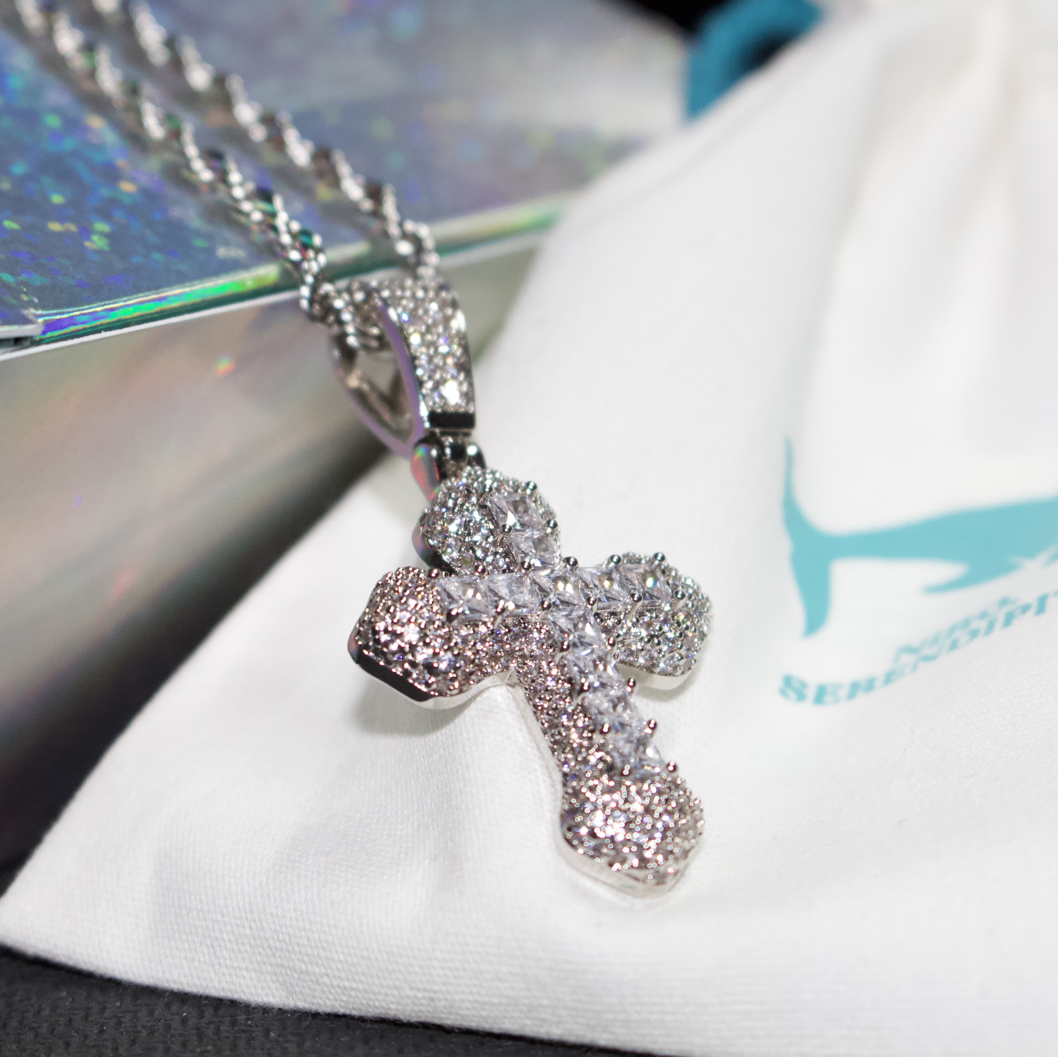 NiRO.SERENDiPiTY Zirconium Cross Rope Chain Necklace #111 착용 스타일 - 1