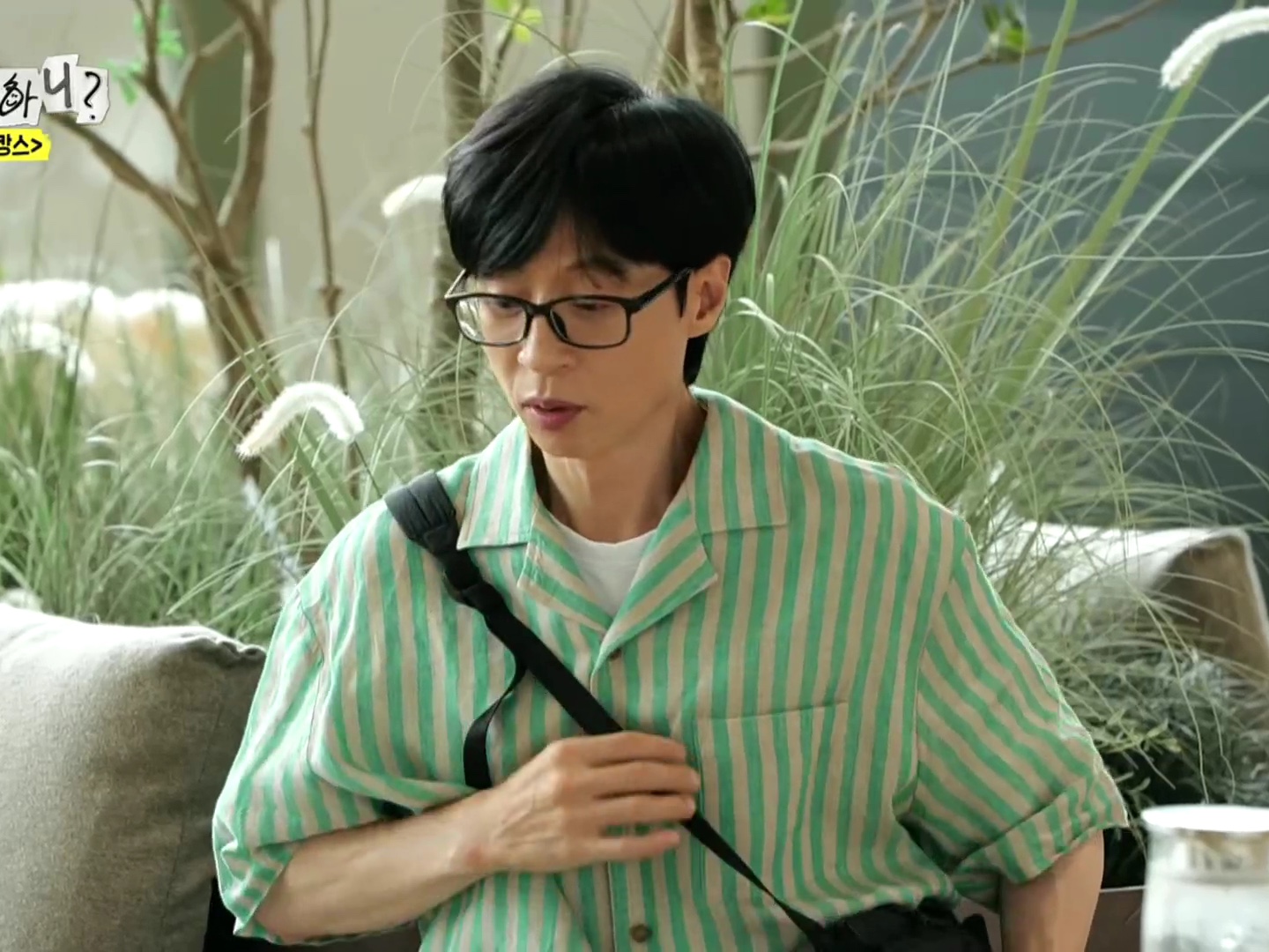 STU Back Raglan Stripe Linen Shirt Green 착용 스타일 - 3