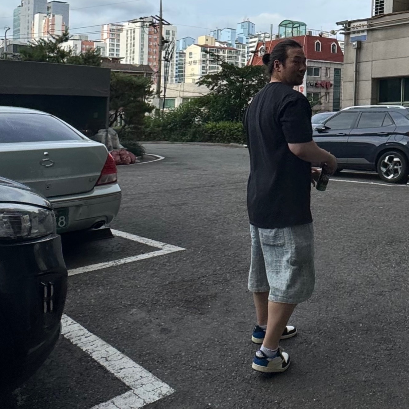 Jordan 1 x Travis Scott x Fragment Retro Low OG SP Military Blue 착용 스타일