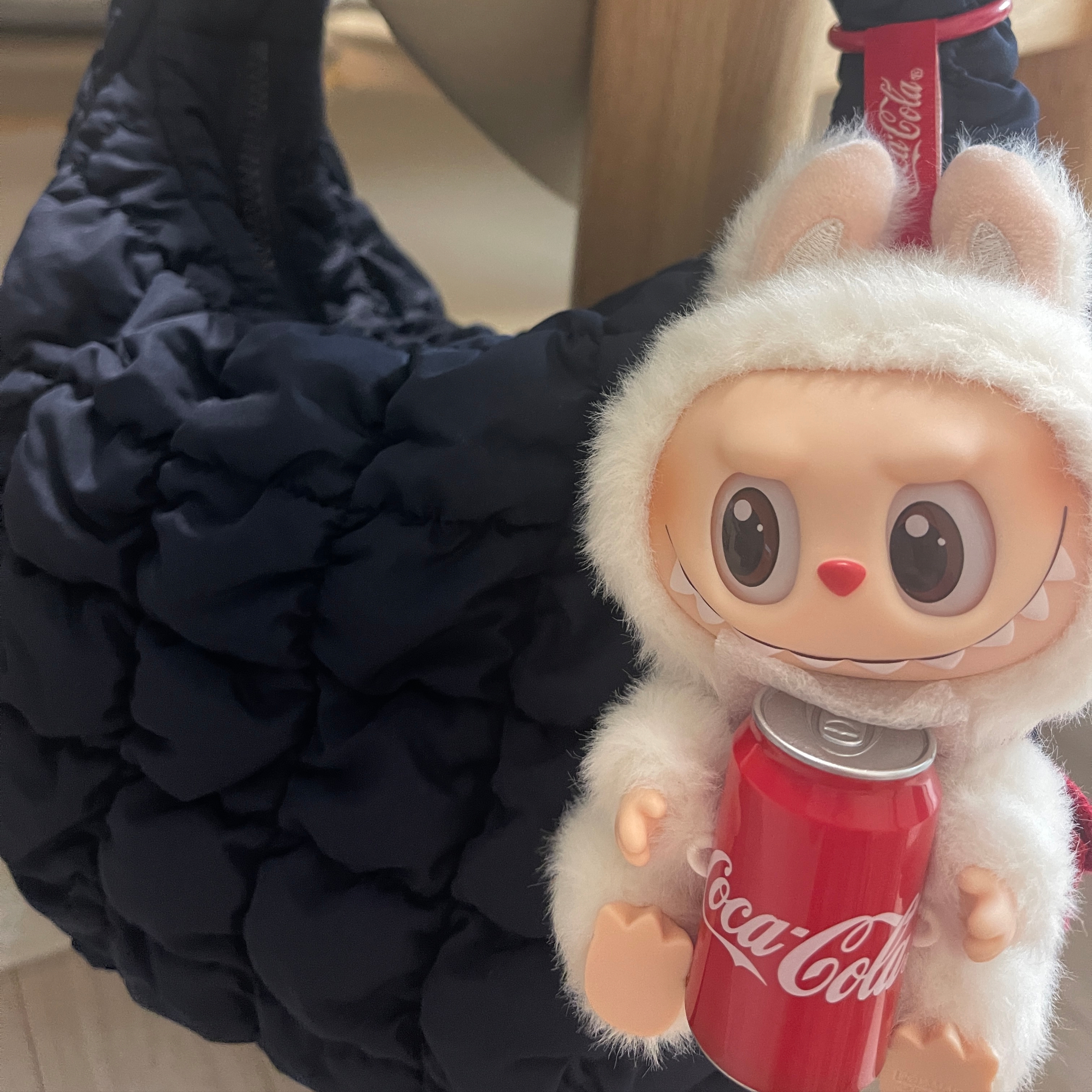 Pop Mart Labubu Coca Cola Series Happy Factor Keyring (Opened Case) 착용 스타일