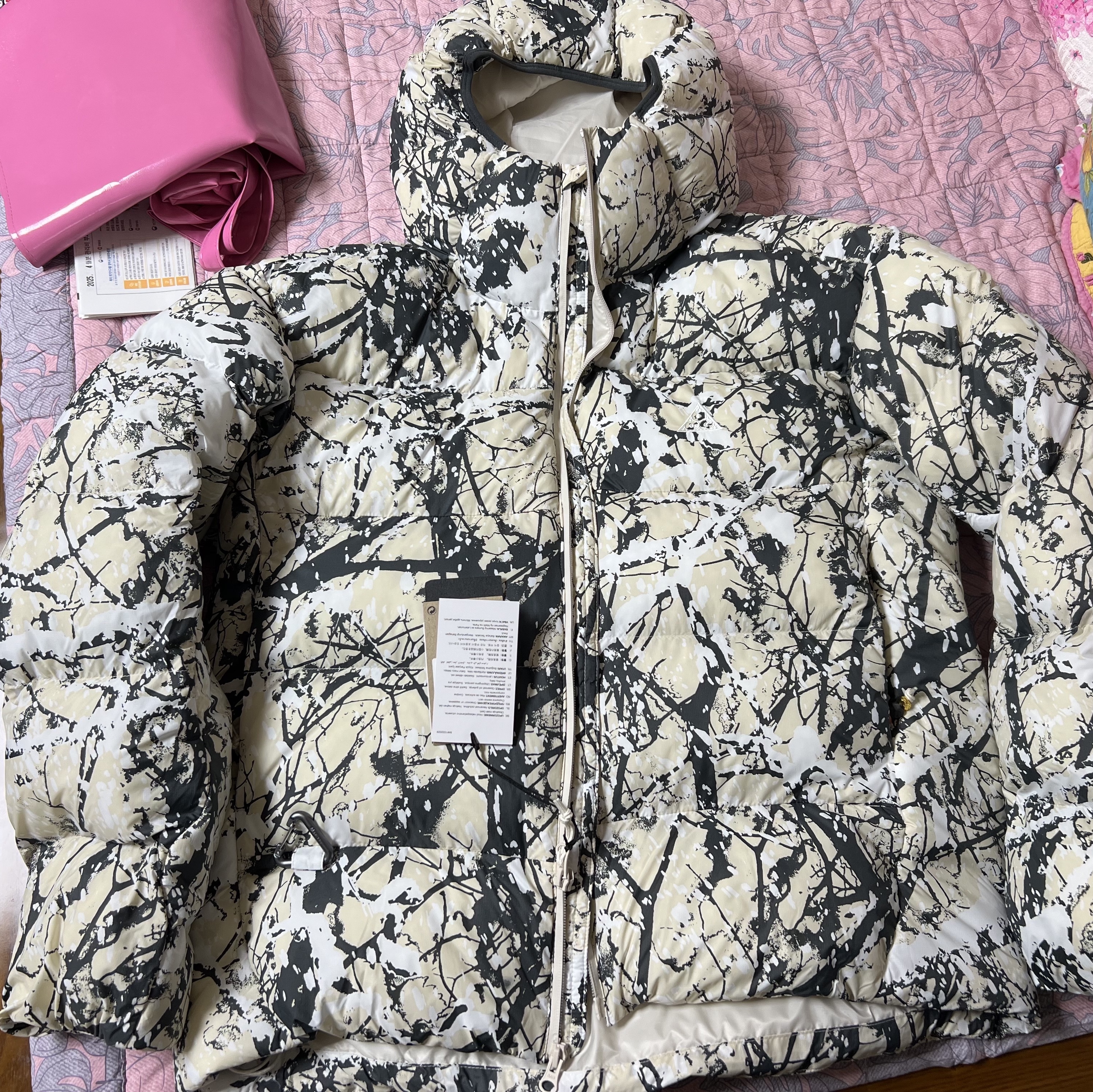 Nike ACG Lunar Lake PrimaLoft Therma-Fit ADV Loose Hooded Jacket Light Orewood Brown Anthracite - Asia 착용 스타일 - 1